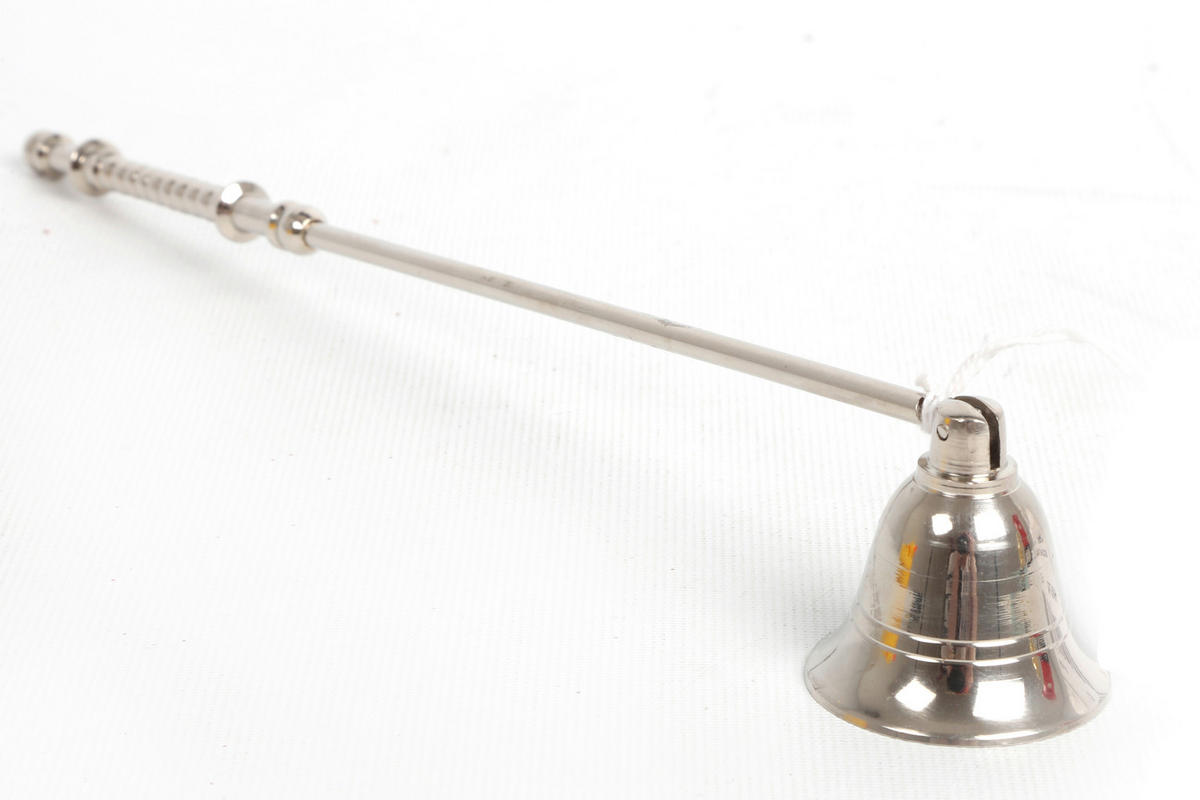 ZHASÍNADLO NA SVIEČKY - Basics, kov (4/25/3.6cm)