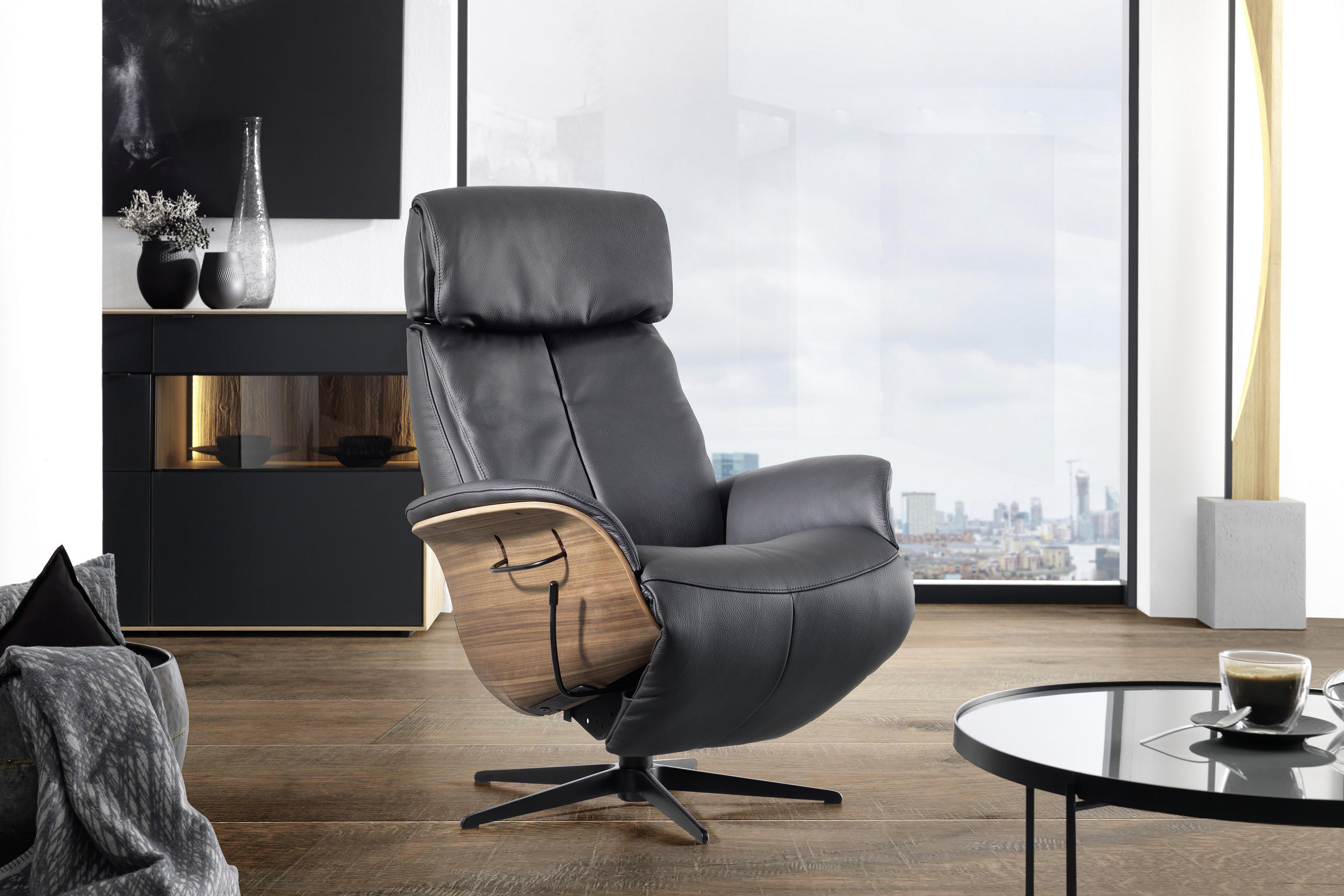 RELAXAČNÍ KŘESLO, kůže, černá - černá/barvy ořechu, Design, kov/dřevo (78/104-113/84cm) - Welnova