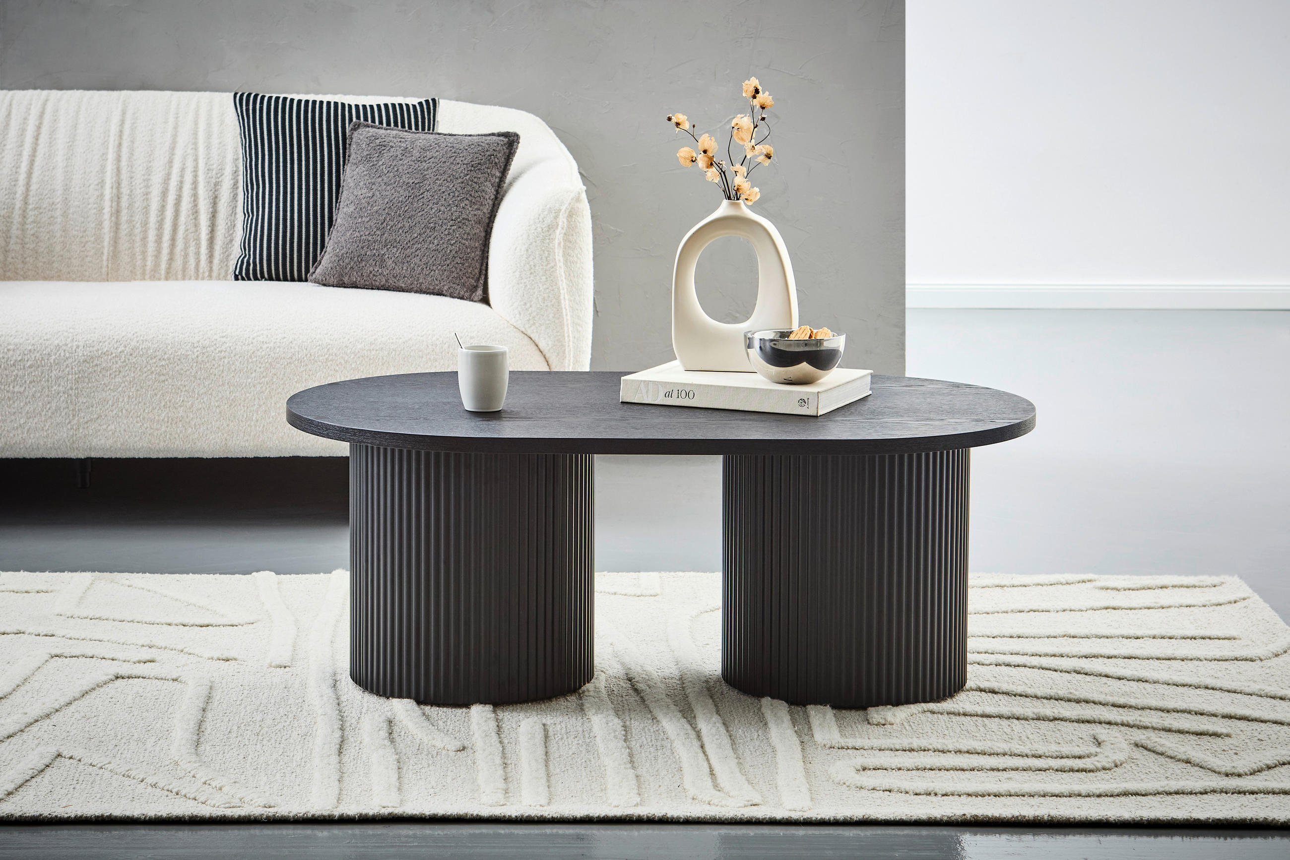 COUCHTISCH Eiche, Pappel furniert oval Schwarz  - Schwarz, Design, Holz/Holzwerkstoff (120/45/70cm) - Livetastic