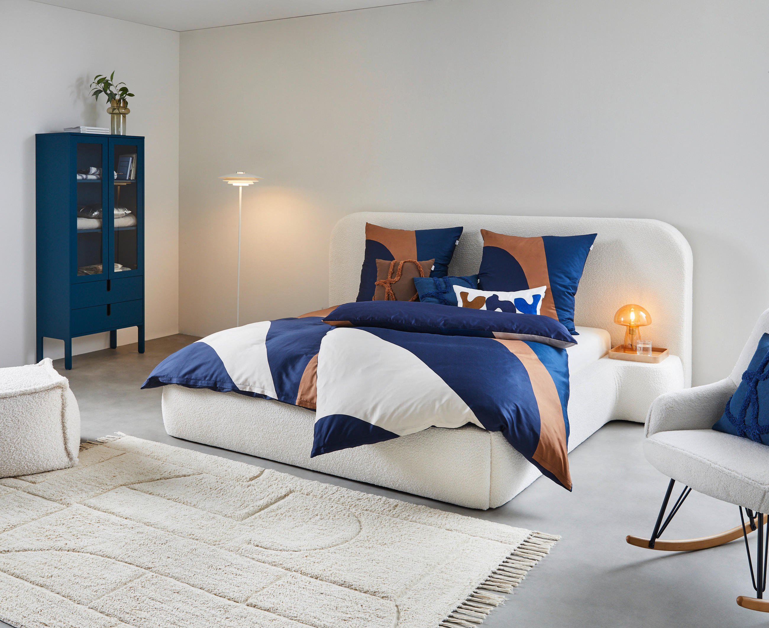 Polsterbett mit Lattenrost 140x200 cm Genesis Weiß