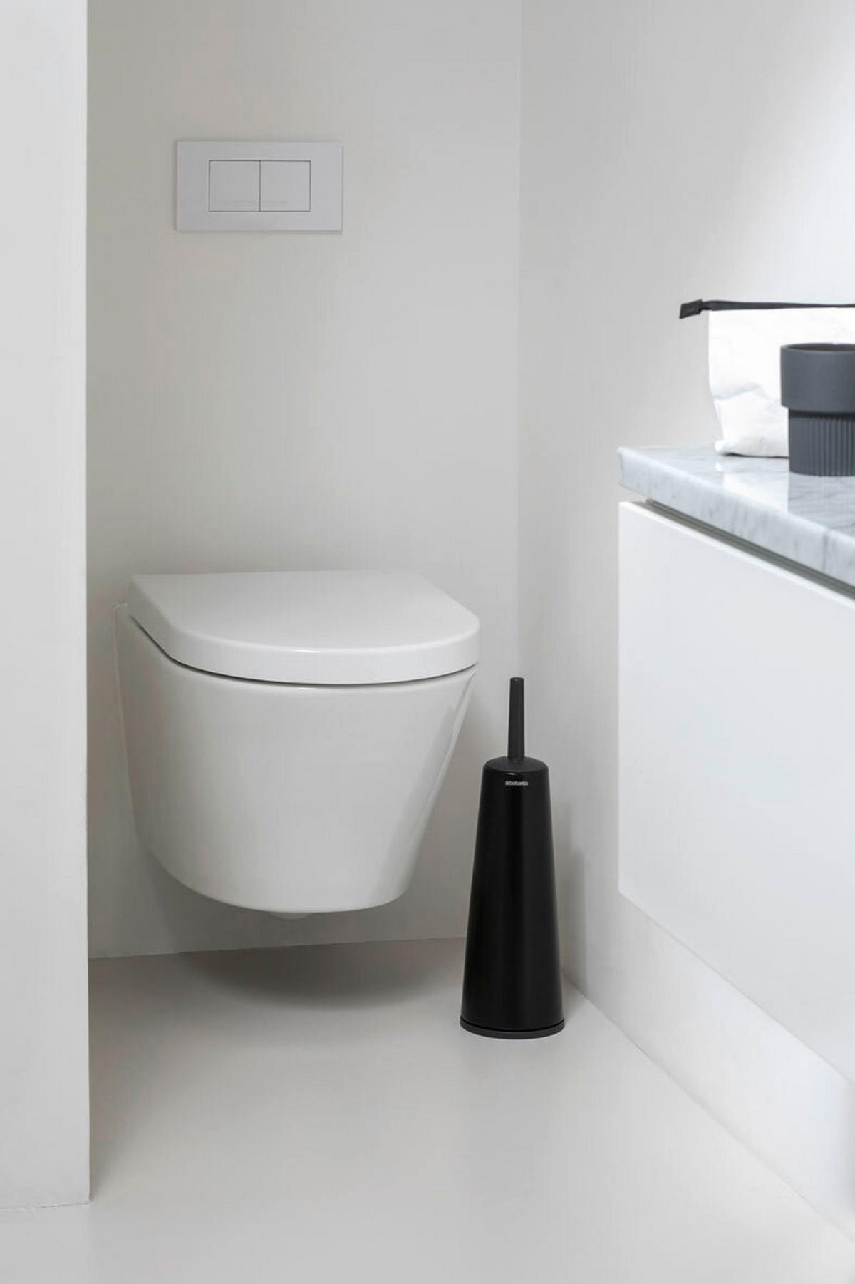 WC-GARNITURA S ŠČETKO - črna, Basics, kovina/umetna masa (12/42/12cm) - Brabantia