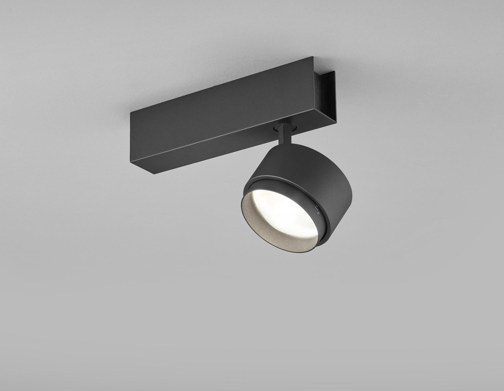 LED-DECKENLEUCHTE PONT  - Schwarz, Design, Metall (20/8,5/17cm) - Helestra