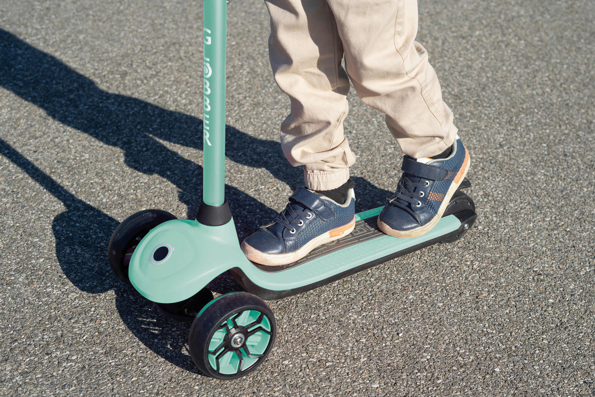 KINDERSCOOTER ONE K E-MOTION 4 PLUS  - Mintgrün, Basics, Kunststoff (62.0/29.0/76.0cm) - GLOBBER