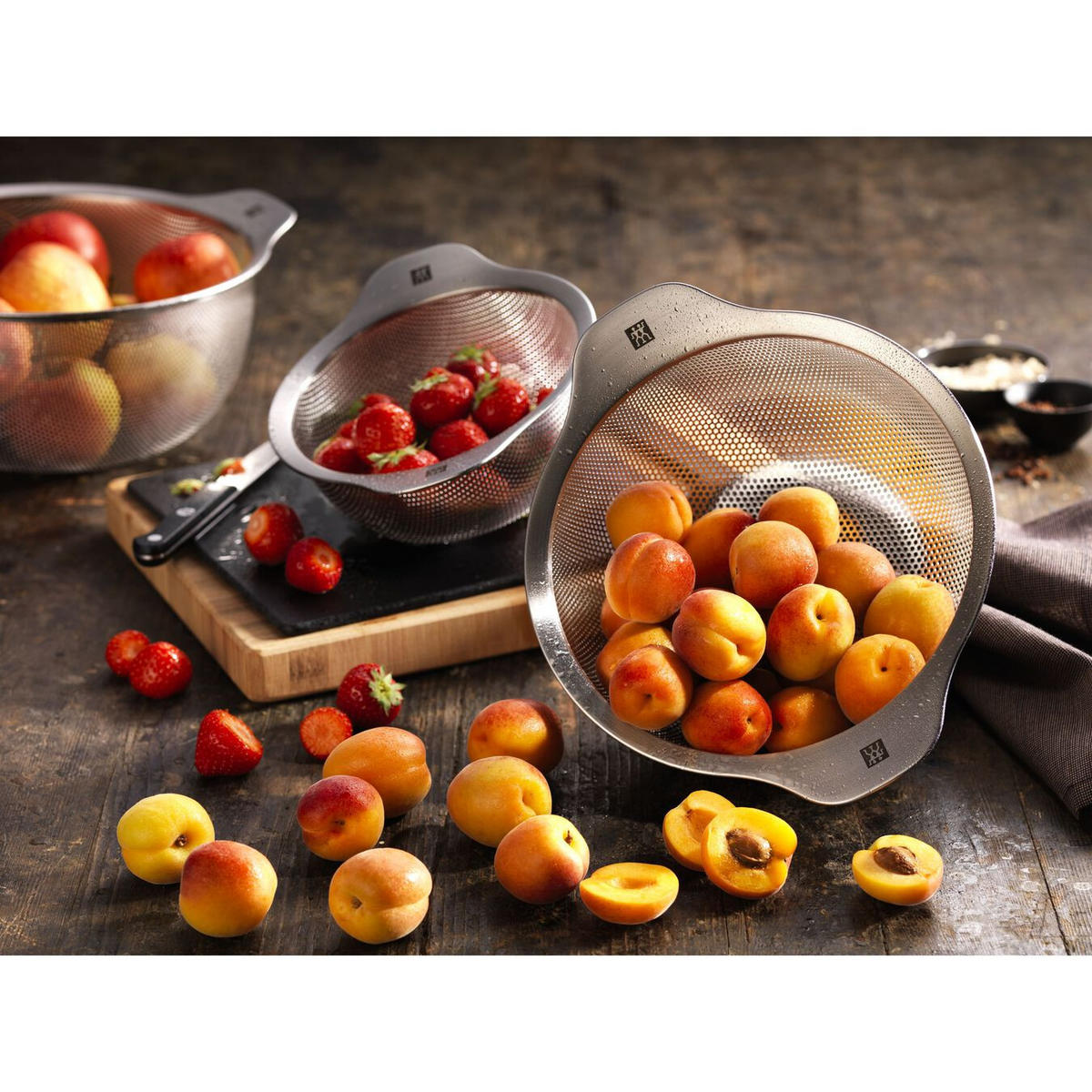 KÖKSSIL 24 cm  - stålfärgad, Basics, metall (24cm) - Zwilling