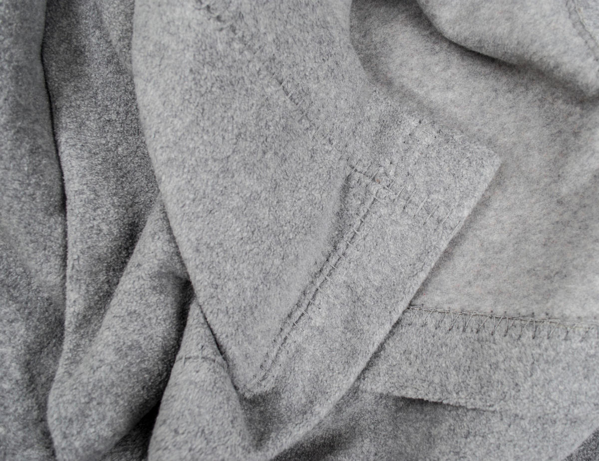 FLEECEDECKE Soft Greeny 140/190 cm  - Grau, KONVENTIONELL, Textil (140/190cm) - Zoeppritz