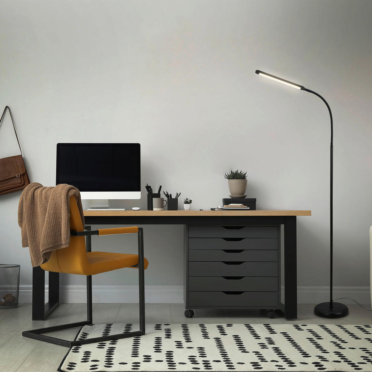 LED-STEHLEUCHTE    - Schwarz, Design, Kunststoff/Metall (126.5/21/66cm)