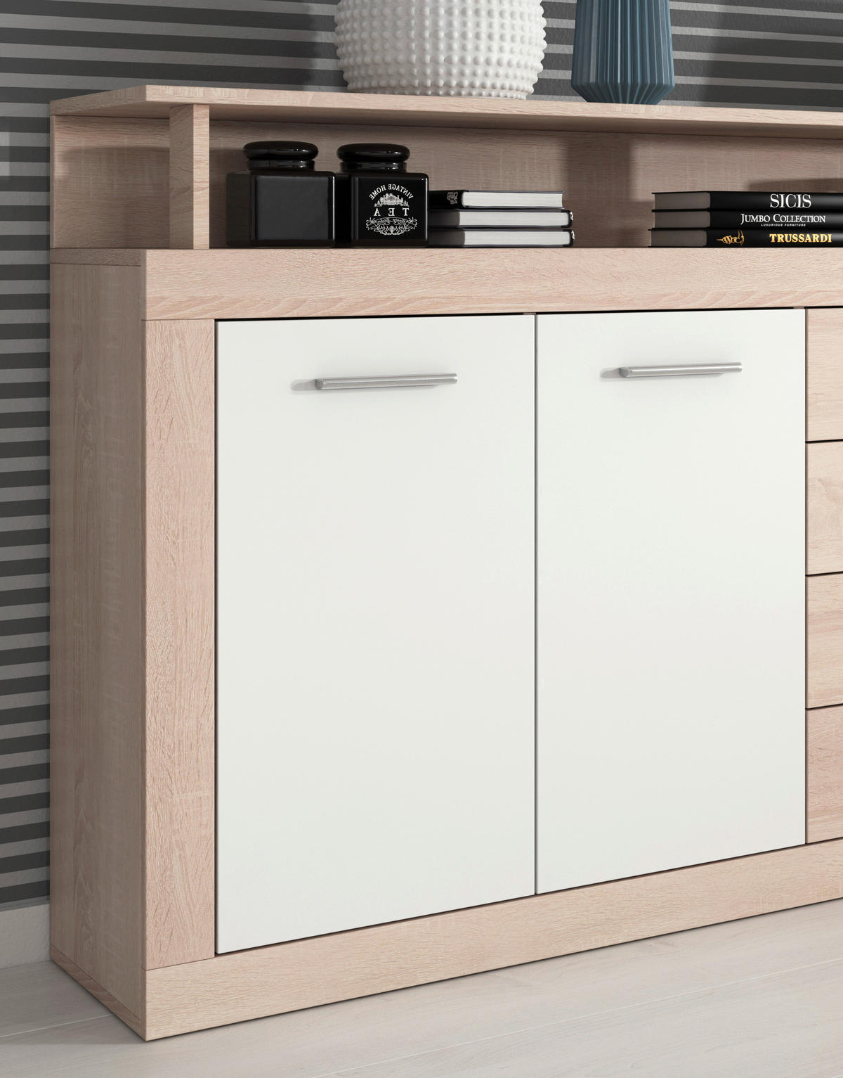 Sideboard mit Türen und Schubladen hier finden