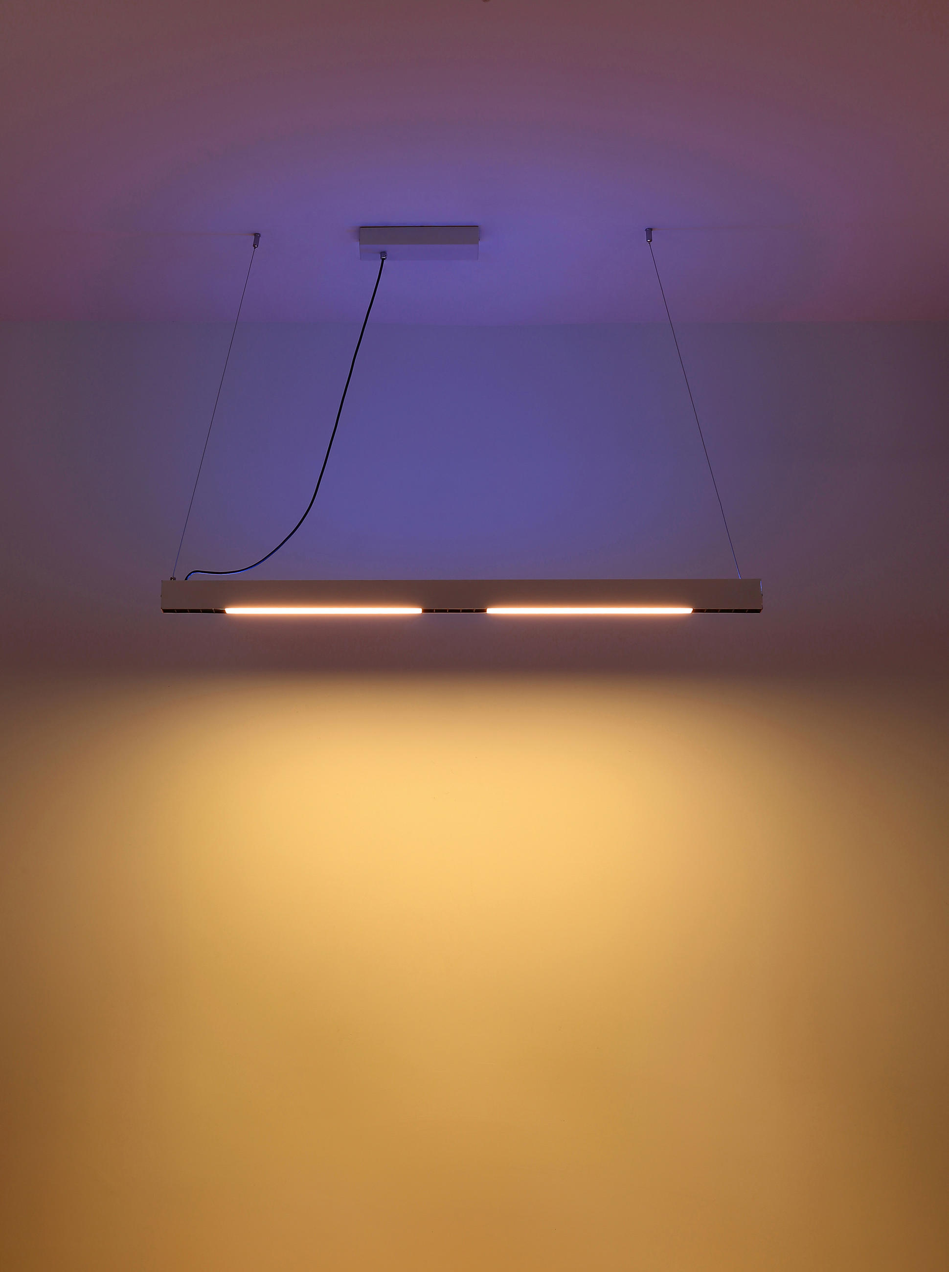 VISEČA LED-SVETILKA  Hodari //3000-6000 K// - bela, Design, kovina/umetna masa (119/7/120cm) - Globo