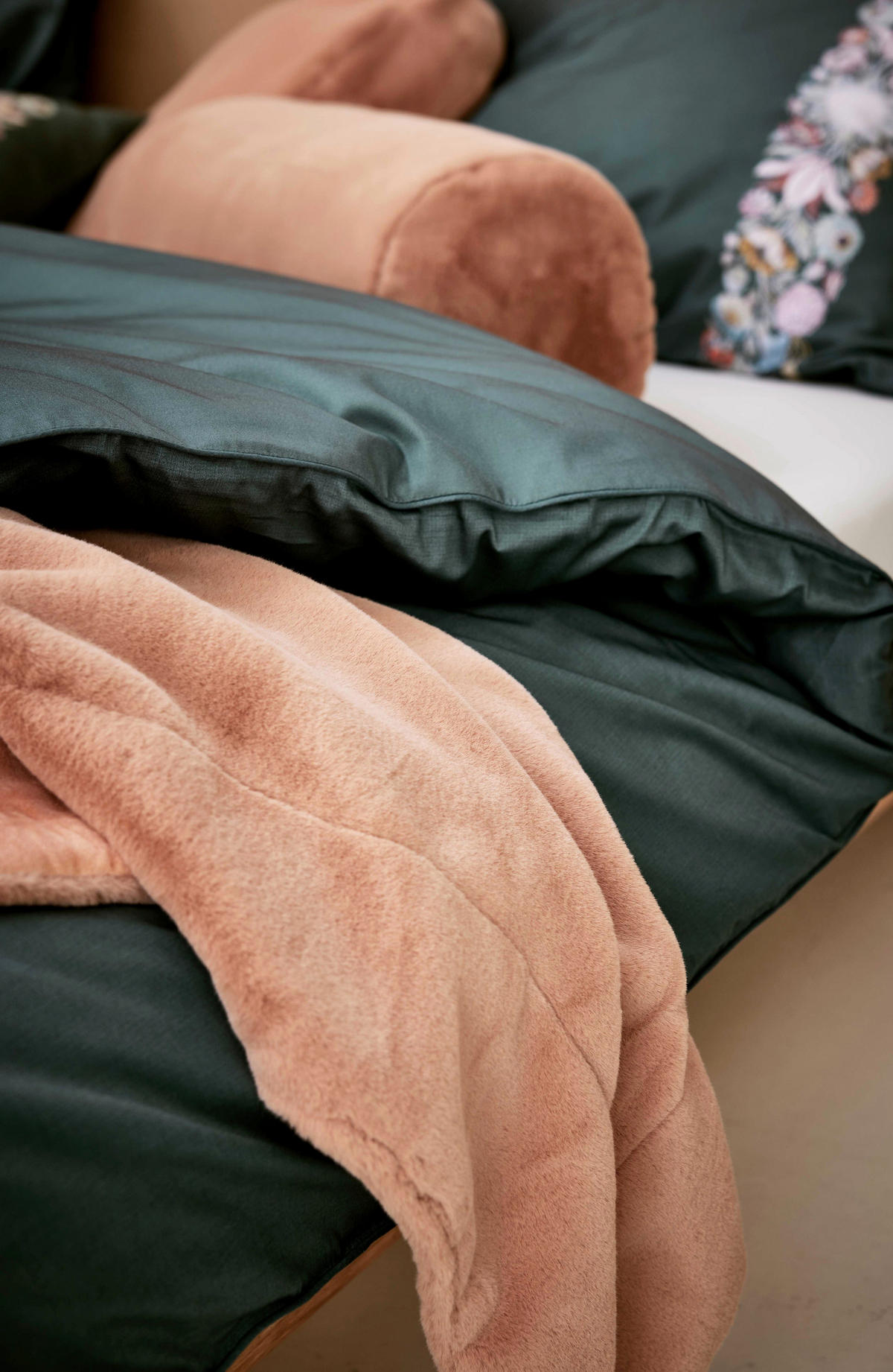 BETTWÄSCHE H/W 2024 Satin 140/200 cm  - Grün, Basics, Textil (140/200cm) - Essenza