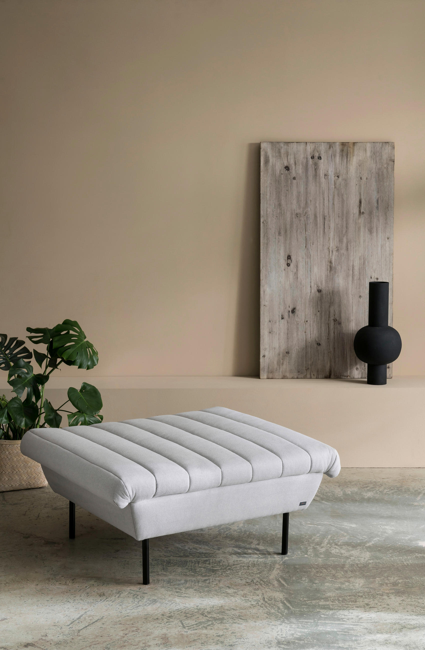 HOCKER Silberfarben  - Silberfarben/Schwarz, Design, Textil/Metall (70/45/70cm) - LOOKS by W.Joop
