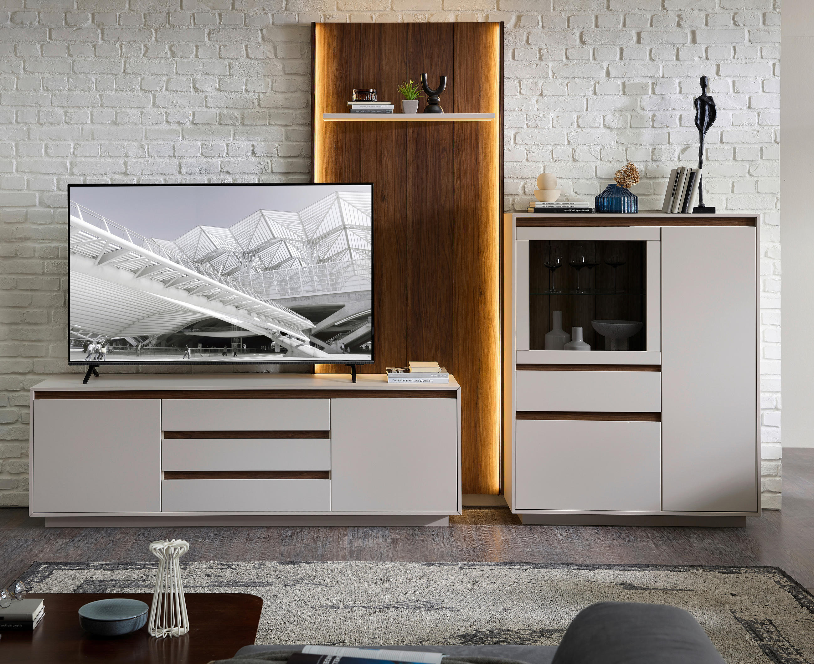 WOHNWAND  in Nussbaumfarben, Kaschmir  324/232/45 cm  - Kaschmir/Nussbaumfarben, Design, Glas/Holzwerkstoff (324/232/45cm) - Stylife