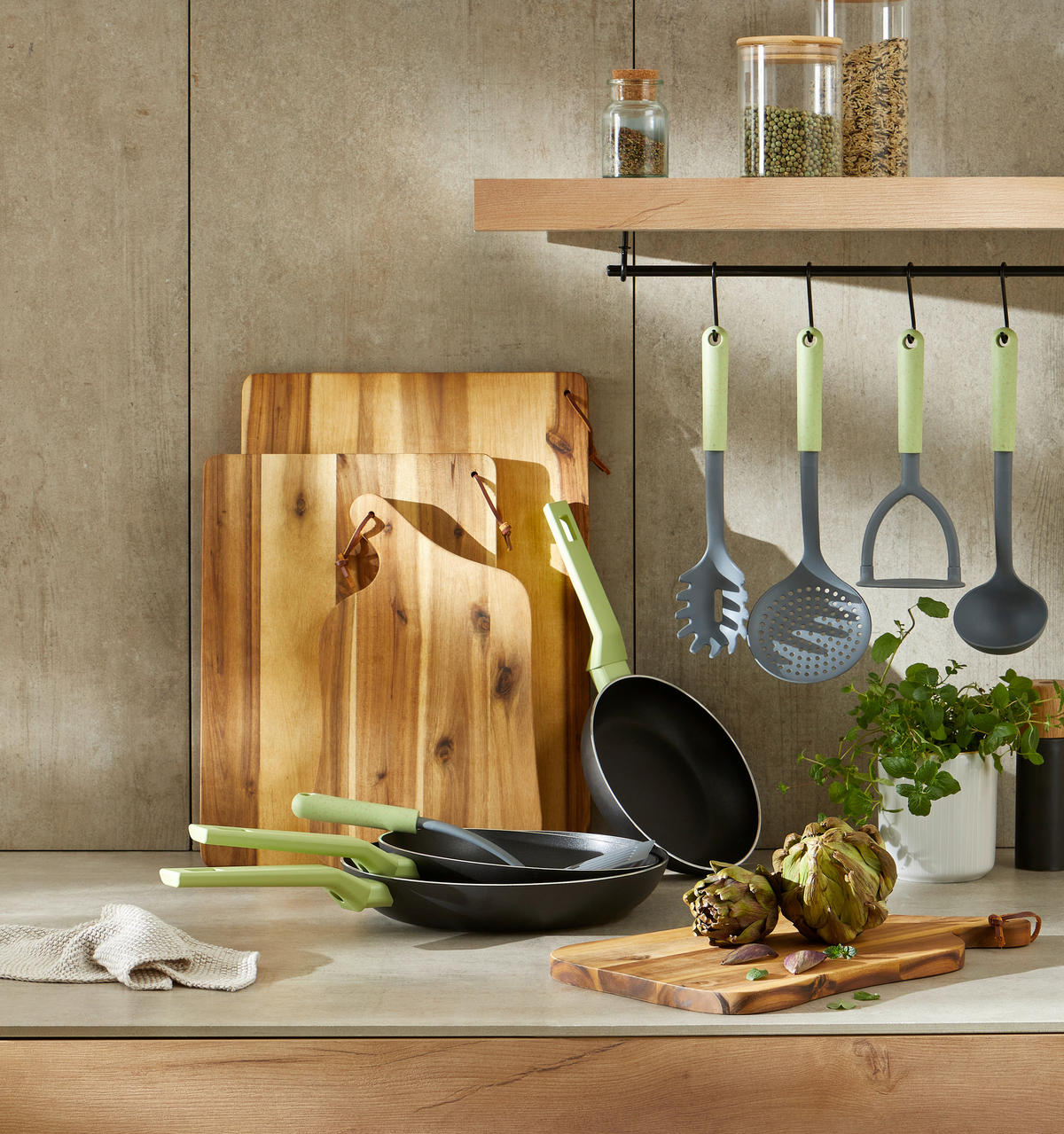 DOSKA NA KRÁJANIE 40/24/1,8 cm - farba agátu, Basics, drevo (40/24/1,8cm) - Homeware