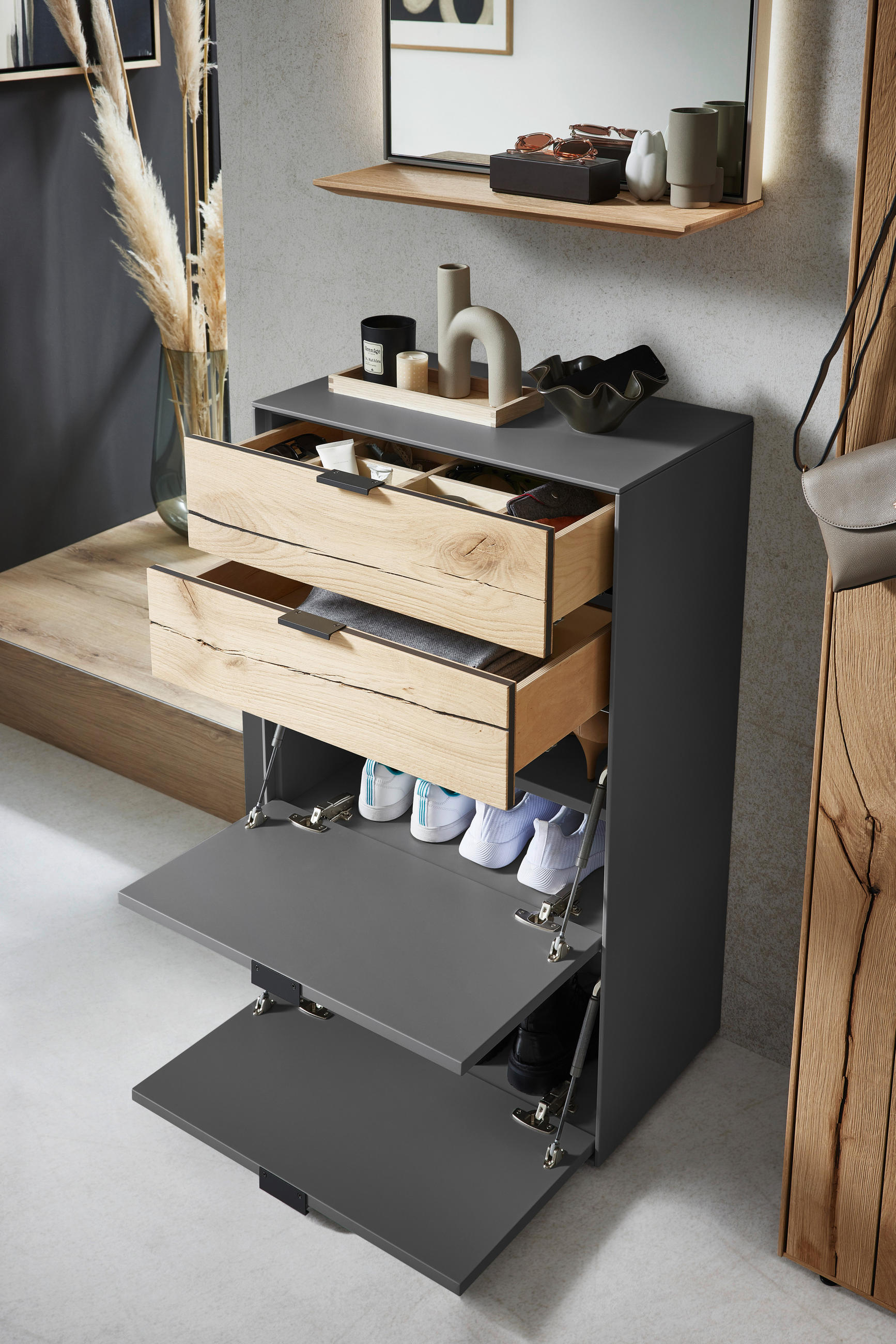 SCHUHSCHRANK Wildeiche furniert, massiv Graphitfarben, Eichefarben  - Eichefarben/Graphitfarben, Design, Holz/Holzwerkstoff (61,9/104,7/37,1cm) - Dieter Knoll