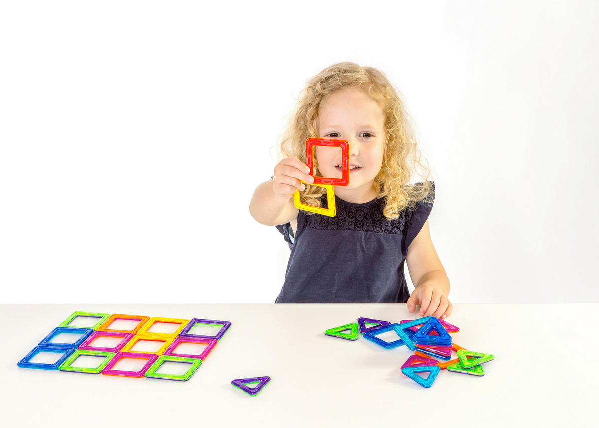 KONSTRUKTIONSSPIELZEUG - Basics, Kunststoff (4.5/24.3/17.5cm)