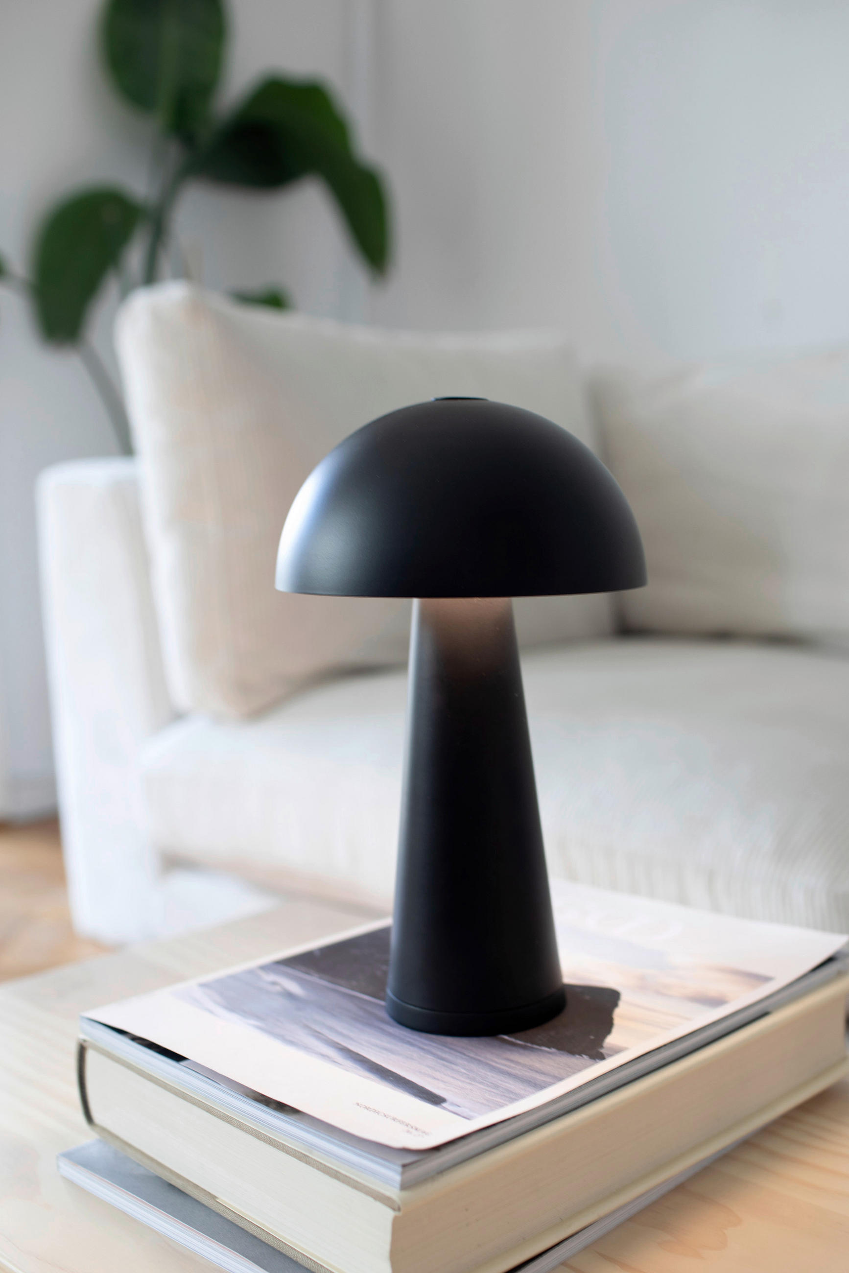 LED-TISCHLEUCHTE FUNGI 16/26.5/16 cm   - Schwarz, Basics (16/26.5/16cm) - Markslöjd