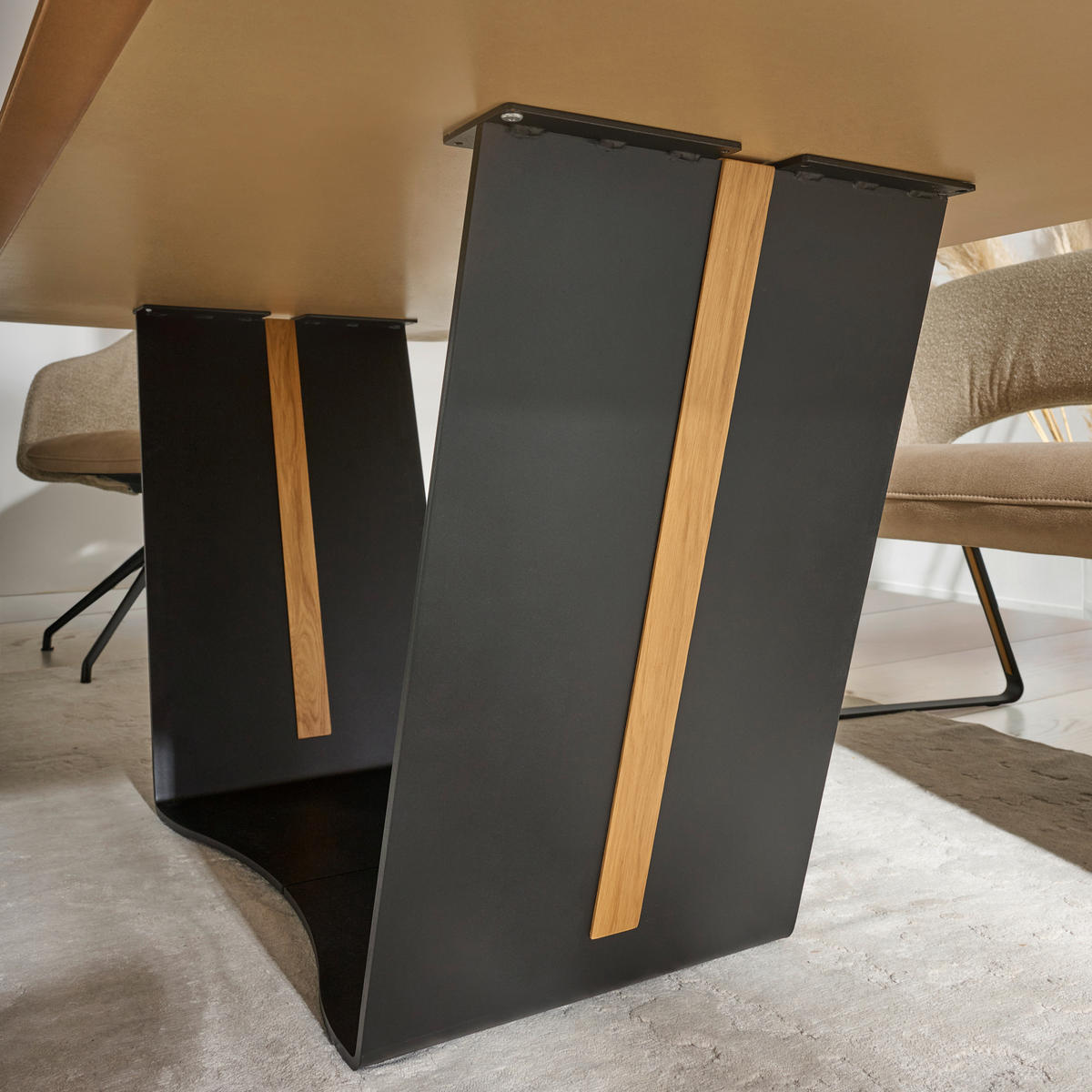 ESSTISCH Wildeiche furniert formgebogen Schwarz, Wildeiche  - Wildeiche/Schwarz, Design, Holz/Metall (200/100/76cm) - Koinor