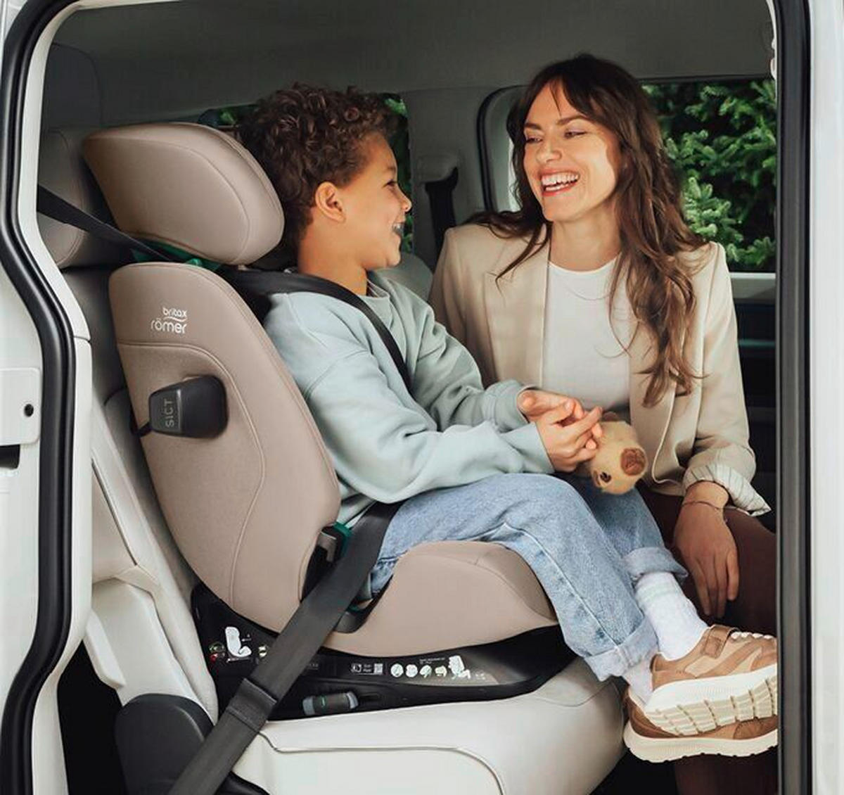 KINDERAUTOSITZ SAFEFIX Deep Grey   - Dunkelgrau, Basics, Kunststoff/Textil (44/69-83/48cm) - Britax Römer