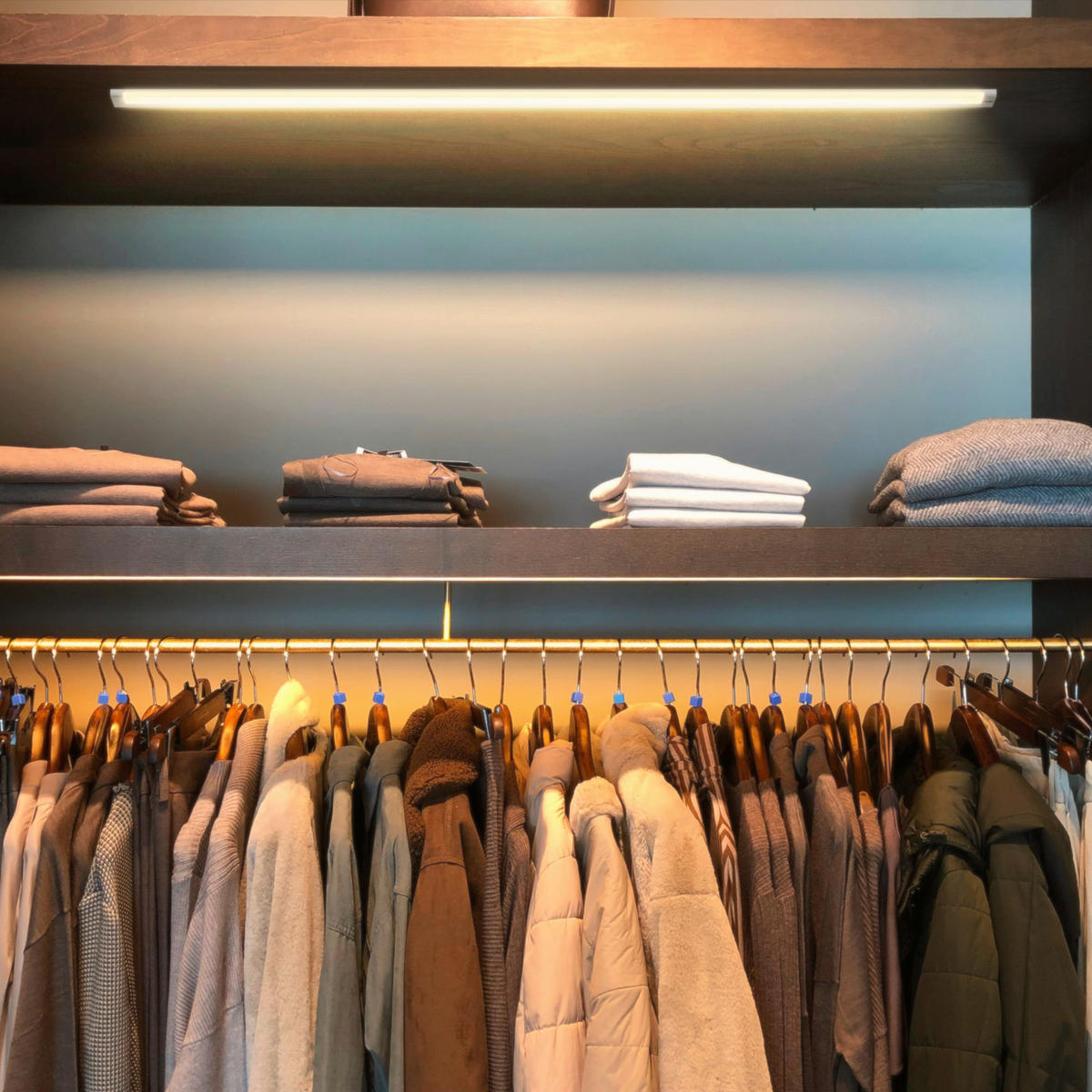 PODELEMENTNA SVETILKA   /1100 lm/4000 K// - srebrne barve, Basics, umetna masa (87,3/2,9/1,0cm)