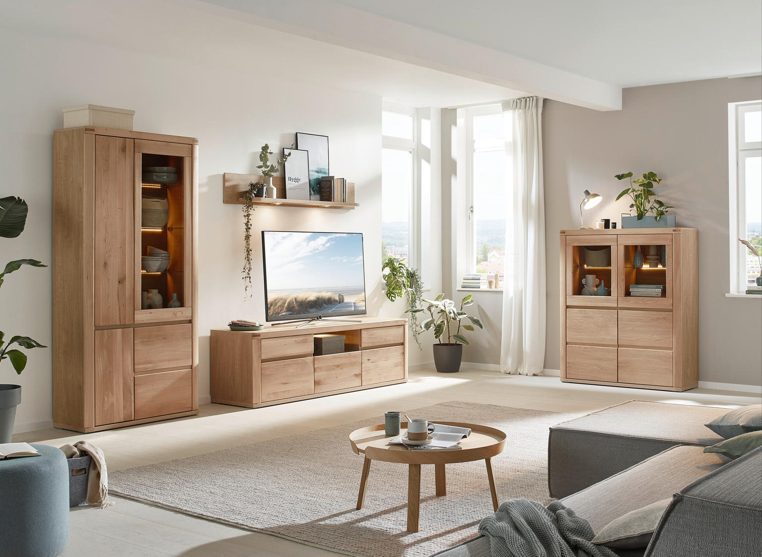 HIGHBOARD 118/140/38 cm in Alteiche - Einrichtungsbeispiel