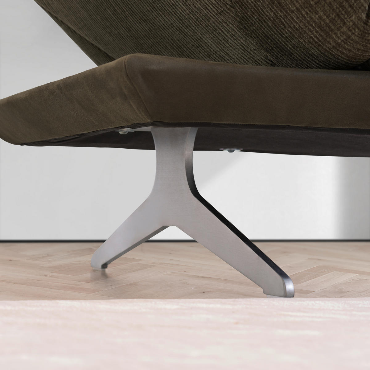 ECKSOFA in Flachgewebe Dunkelgrün  - Dunkelgrün/Edelstahlfarben, Design, Textil/Metall (277/209cm) - Koinor