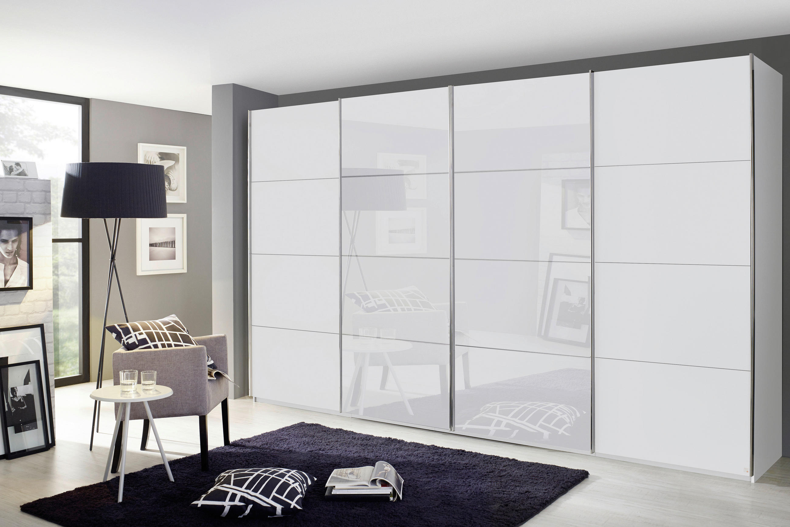 SCHWEBETÜRENSCHRANK  in Weiß  - Chromfarben/Weiß, KONVENTIONELL, Glas/Holzwerkstoff (361/235/68cm) - Novel