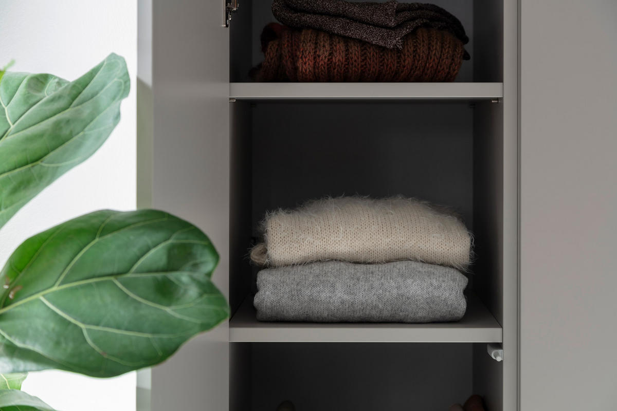 GARDEROBE 6-teilig  in 250/233/59 cm  - Anthrazit/Nussbaumfarben, Design, Holz/Holzwerkstoff (250/233/59cm) - Moderano