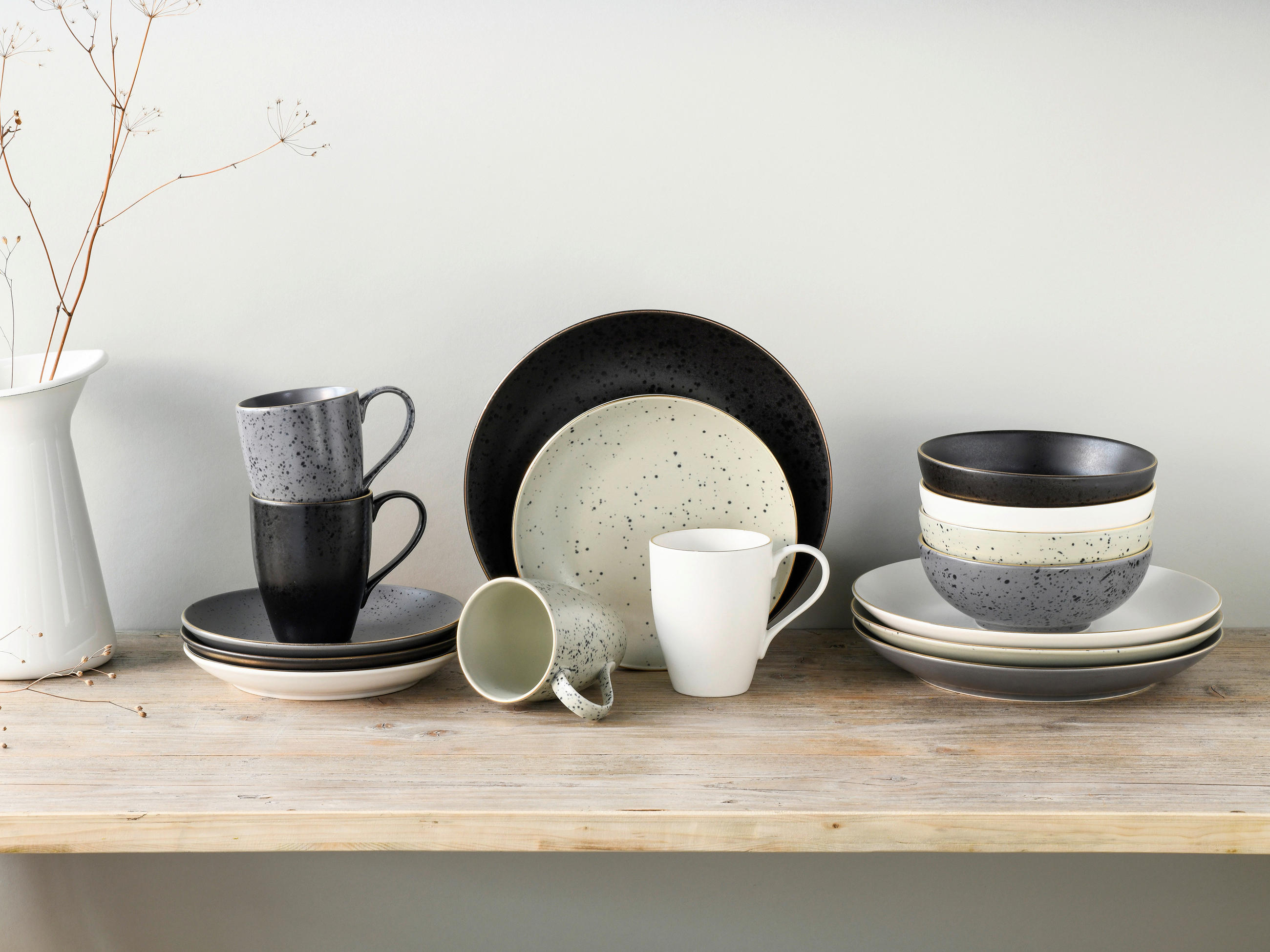 KOMBISERVICE Anthrazit, Grau, Schwarz, Weiß, Goldfarben Industrial Gold 16-teilig 4 Personen  - Anthrazit/Goldfarben, Trend, Keramik - Creatable