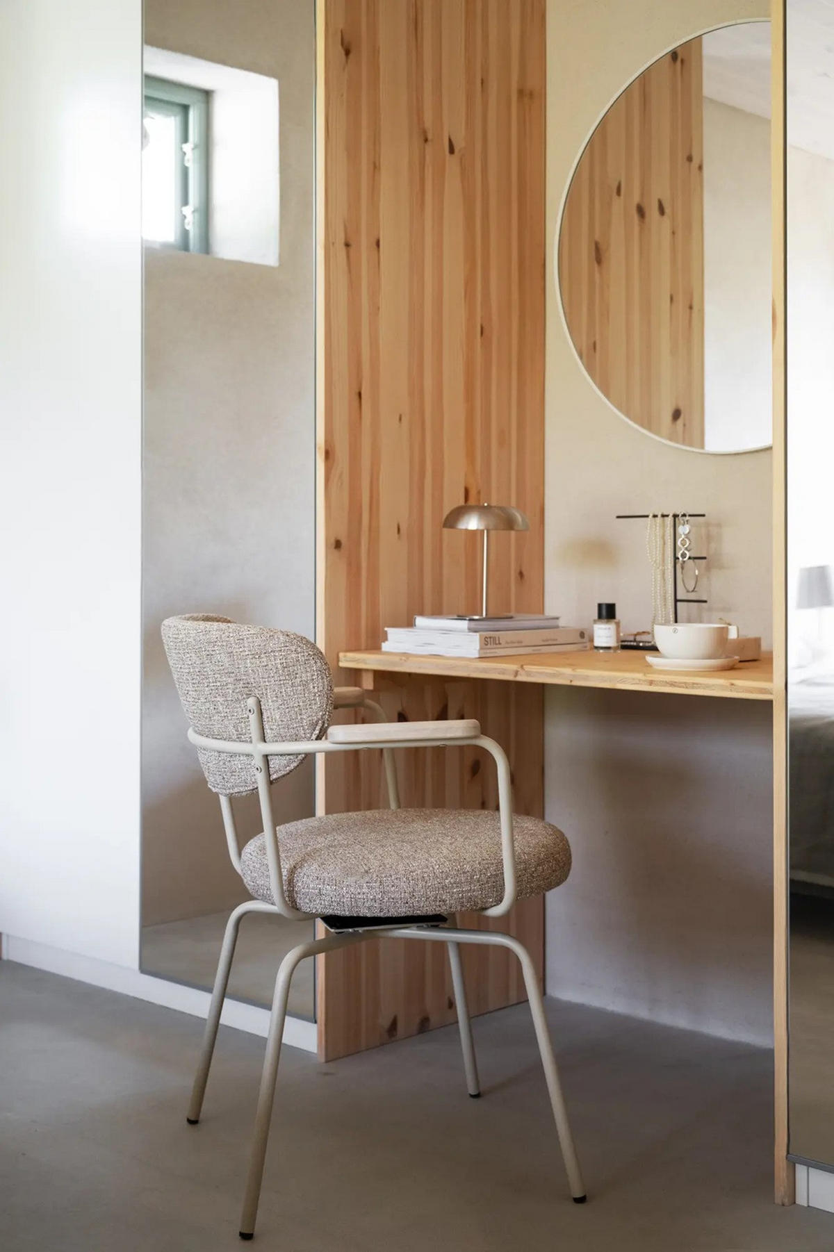 STOL MED ARMSTÖD     - beige/svart, Klassisk, metall/trä (62/81/60cm) - Rowico