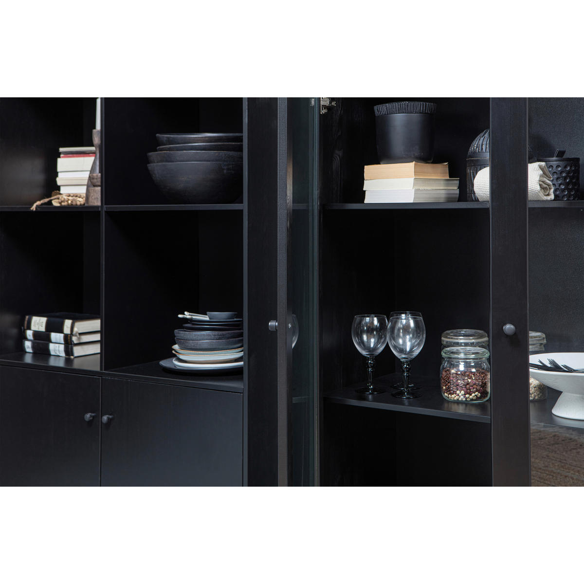 VITRINE  in massiv Kiefer Schwarz  - Schwarz, Design, Glas/Holz (100/155/40cm) - Livetastic