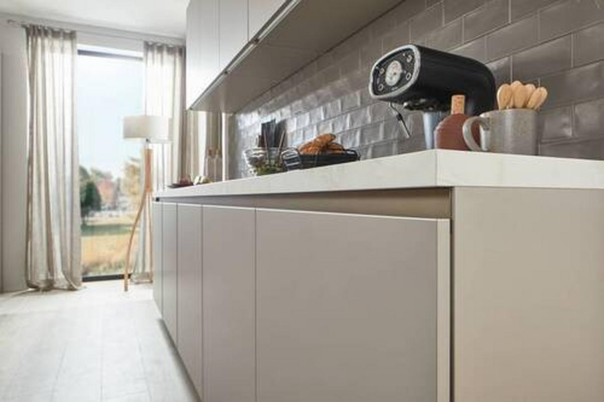 EINBAUKÜCHE   - Cappuccino, Design, Holzwerkstoff - Dieter Knoll