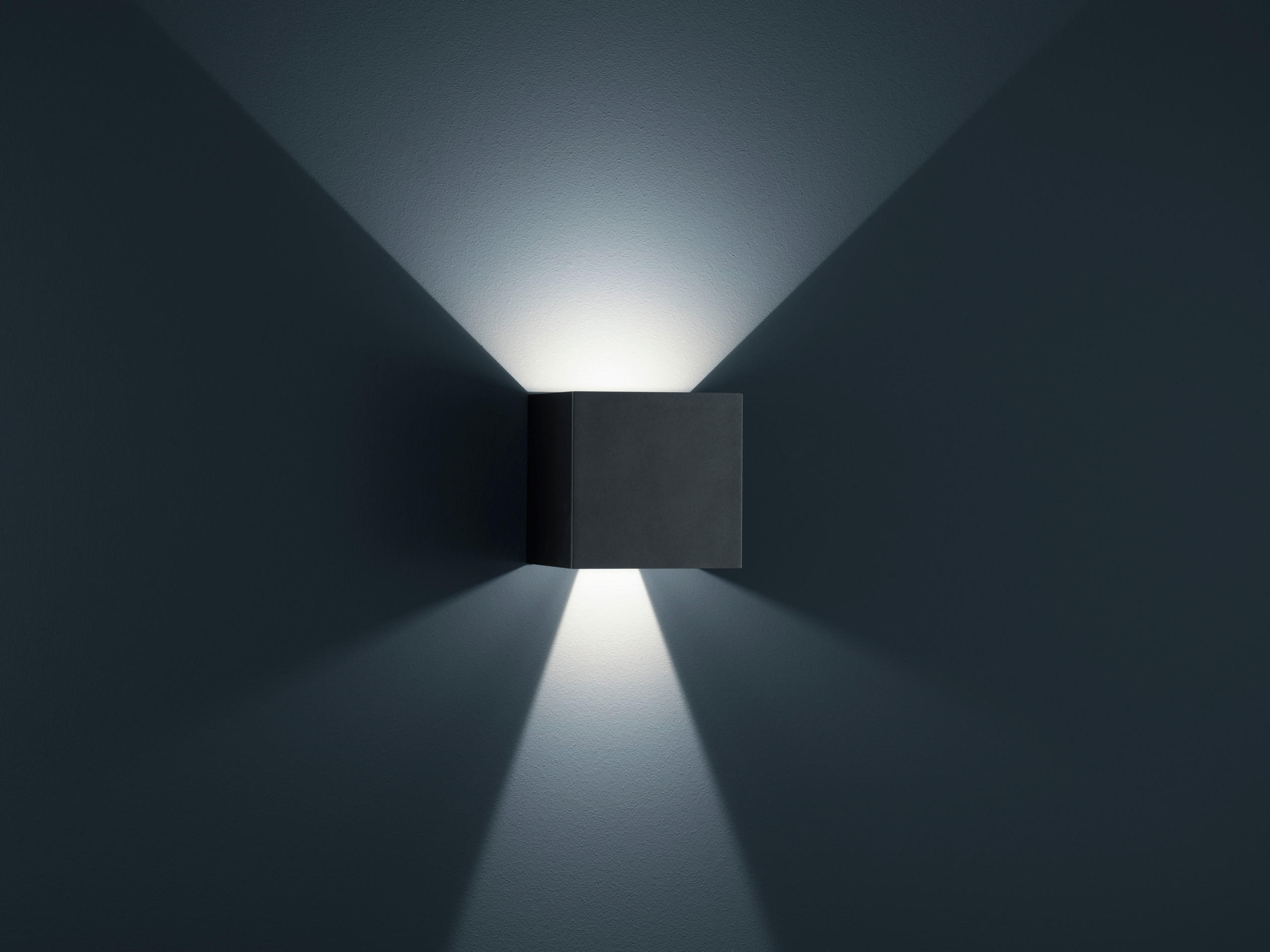 AUßENWANDLEUCHTE   - Schwarz, Basics, Metall (15/15/15cm) - Helestra
