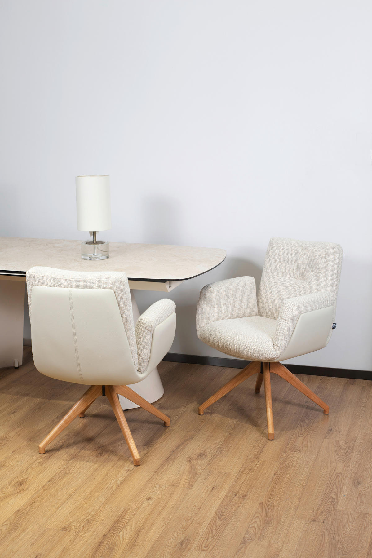 ARMLEHNSTUHL  Sitzfläche 360° drehbar, automatische Rückholfunktion Webstoff  Eichefarben, Beige  - Eichefarben/Beige, Design, Holz/Textil (62/89/66,5cm) - Johann Jakob