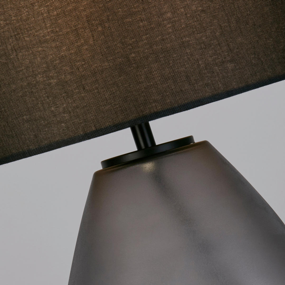 TISCHLEUCHTE Devon 28/23/44,5 cm  - Chromfarben/Schwarz, Design, Glas/Textil (28/23/44,5cm)