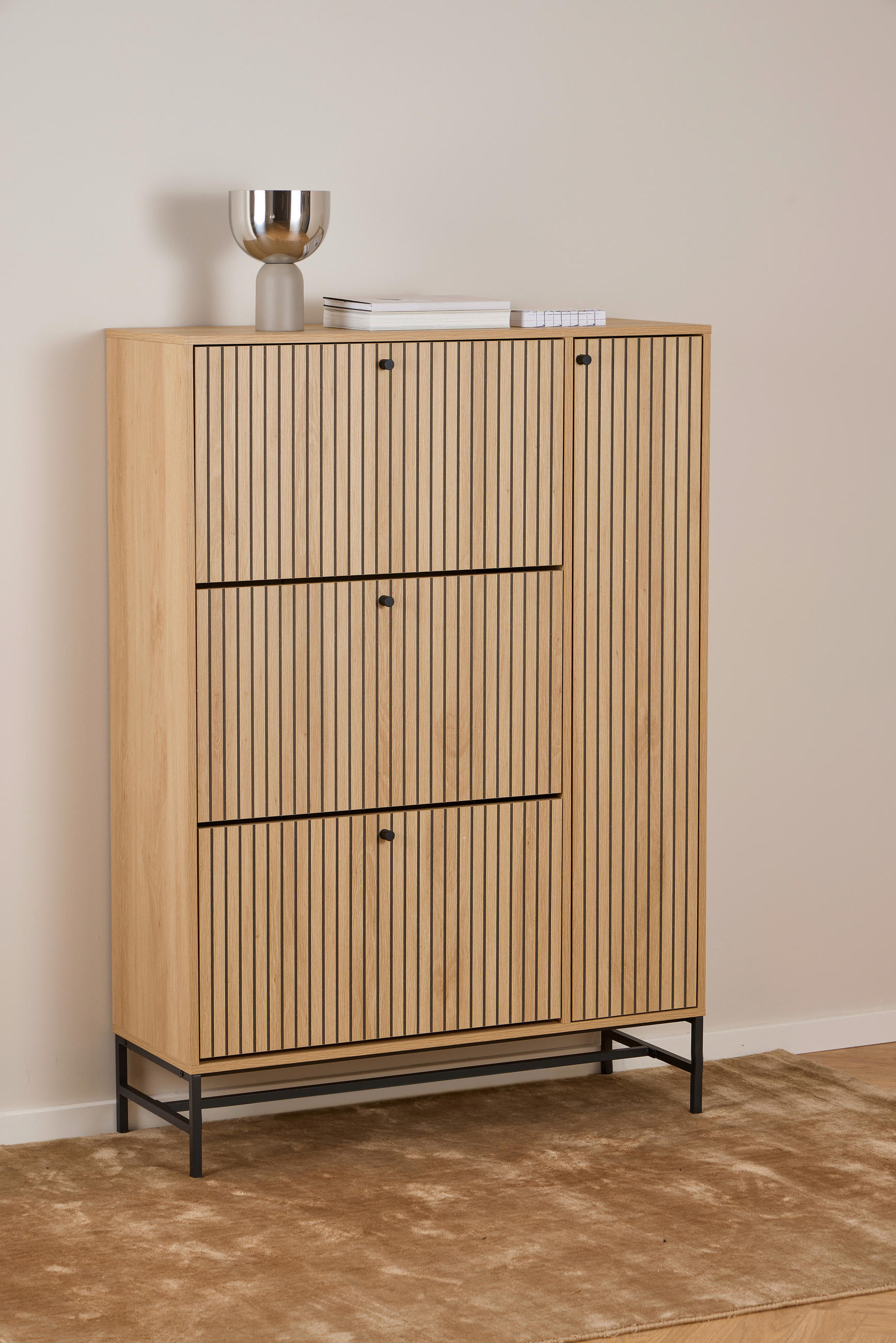 SCHUHSCHRANK Eiche furniert Naturfarben, Schwarz  - Schwarz/Naturfarben, Design, Holz/Holzwerkstoff (98,7/140,4/35cm)
