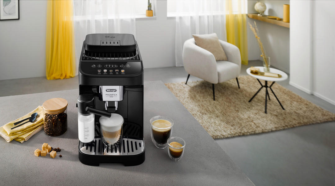 KAFFEEVOLLAUTOMAT  - Basics (44/24/36cm) - DeLonghi