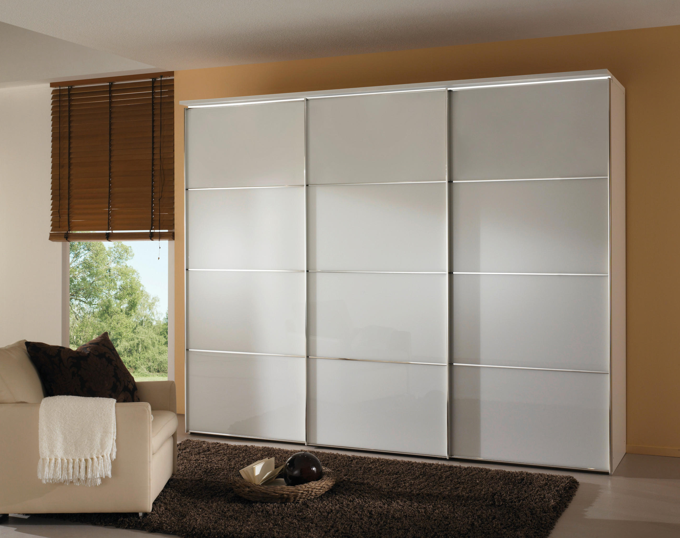SCHWEBETÜRENSCHRANK 249/222/68 cm 3-türig Weiß  - Chromfarben/Weiß, Design, Glas/Holzwerkstoff (249/222/68cm) - Moderano