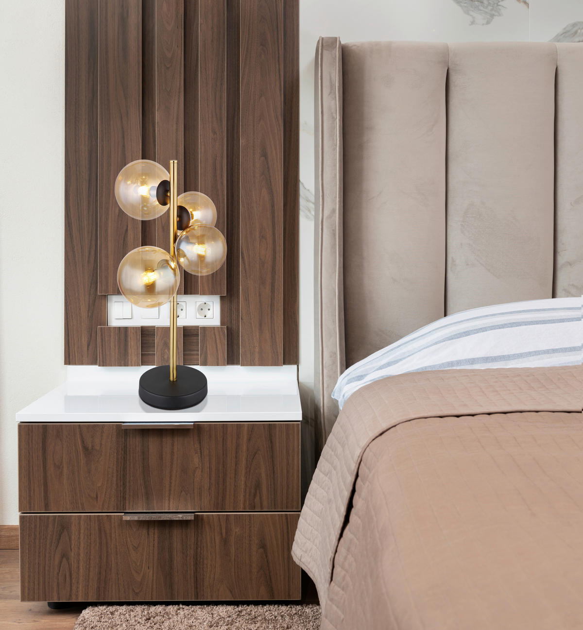 LED-TISCHLEUCHTE - Messingfarben/Schwarz, Design, Glas/Metall (23,7/19,3/48cm) - Globo