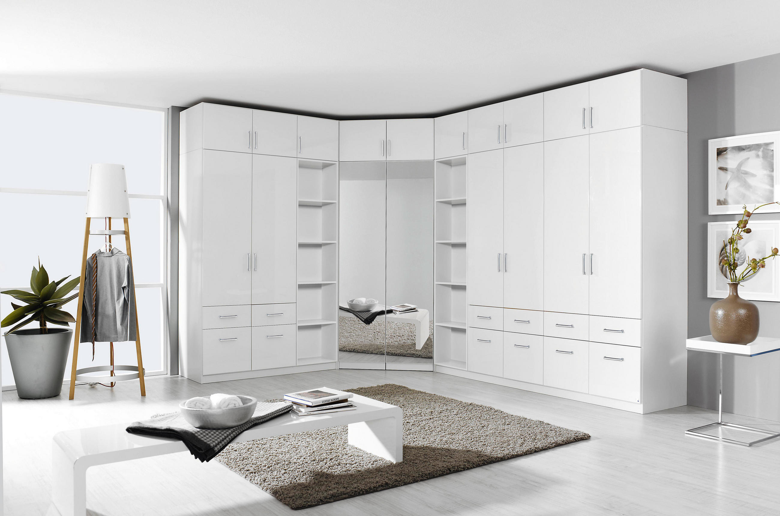 DREHTÜRENSCHRANK in Weiss, Weiss Hochglanz  - Weiss Hochglanz/Weiss, Design, Holzwerkstoff/Kunststoff (136/197/54cm) - Carryhome