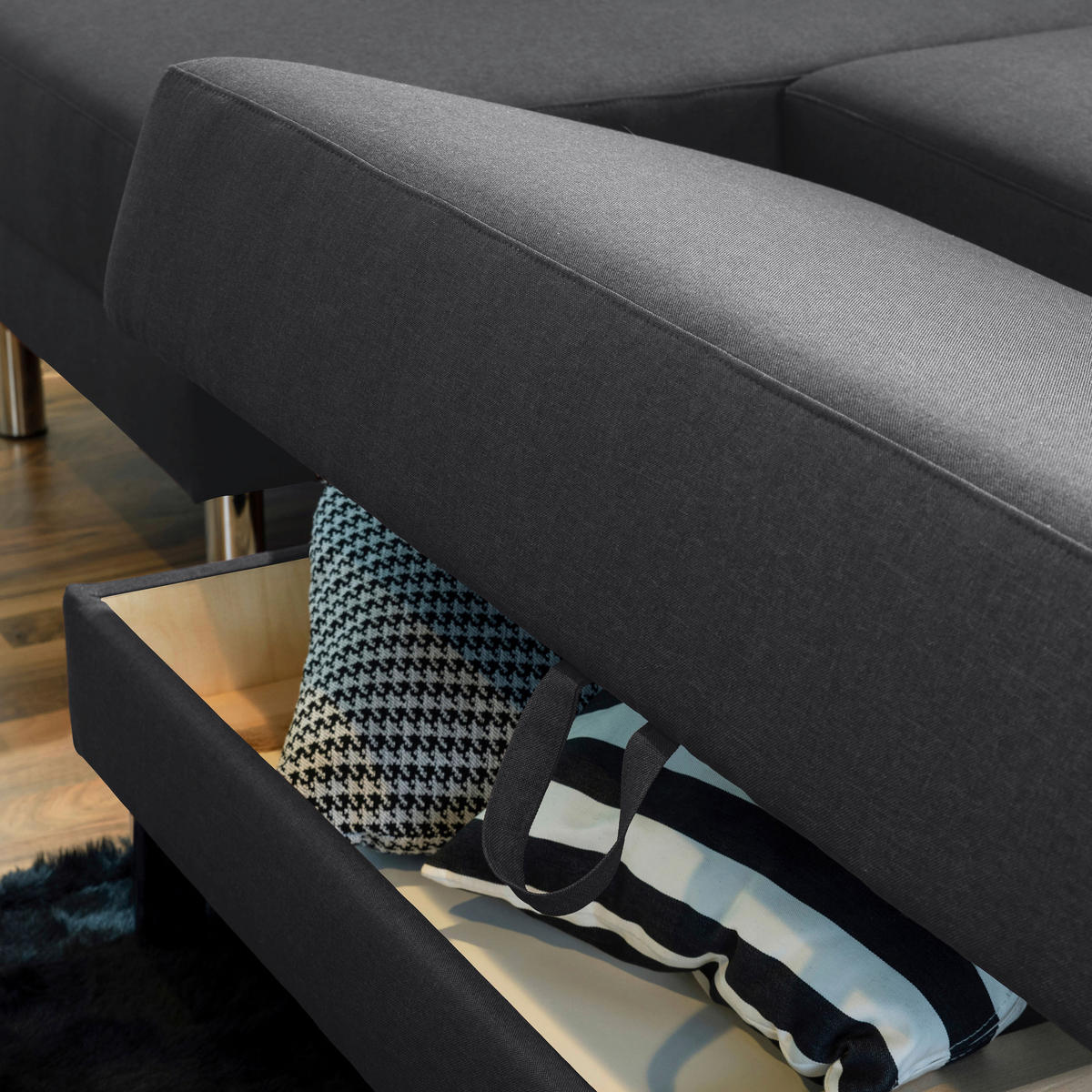 ECKSCHLAFSOFA inkl. Hocker in Graphitfarben Textil   - Chromfarben/Graphitfarben, Konventionell, Textil/Metall (152/230cm) - Max Winzer