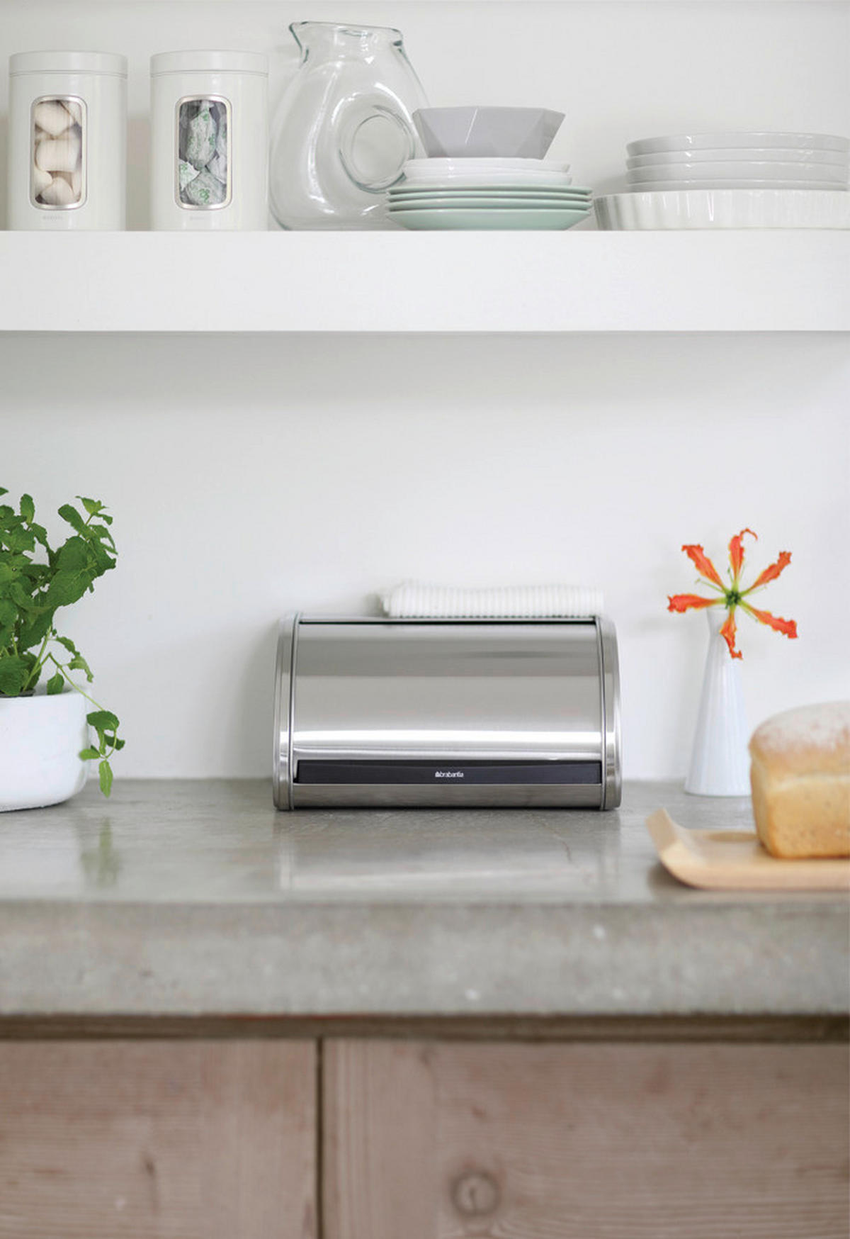 CHLEBNÍK - strieborná, Design, kov (31.6/17.3/26.5cm) - Brabantia