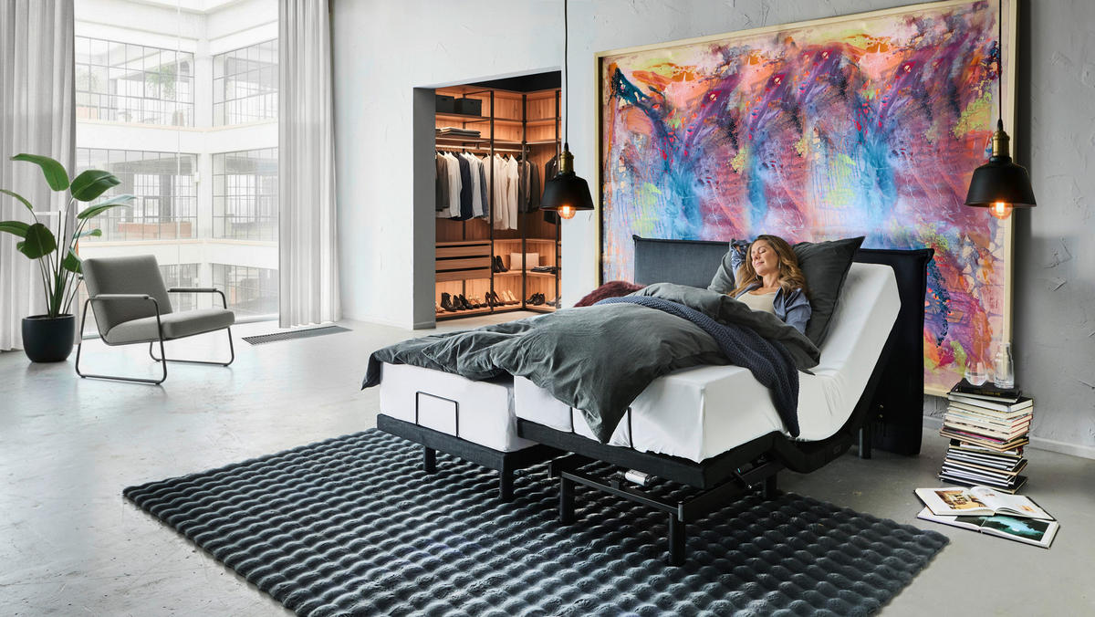 BOXBETT 180/200 cm,  in Graphitfarben, gepolstertes Kopfteil, Beleuchtung, Soundsystem, motorische Verstellbarkeit, Fernbedienung, Matratzen, Befestigungsmaterial, Unterbodenbeleuchtung, H3 = fest  - Schwarz/Graphitfarben, Design, Textil/Metall (180/200cm) - Chameo