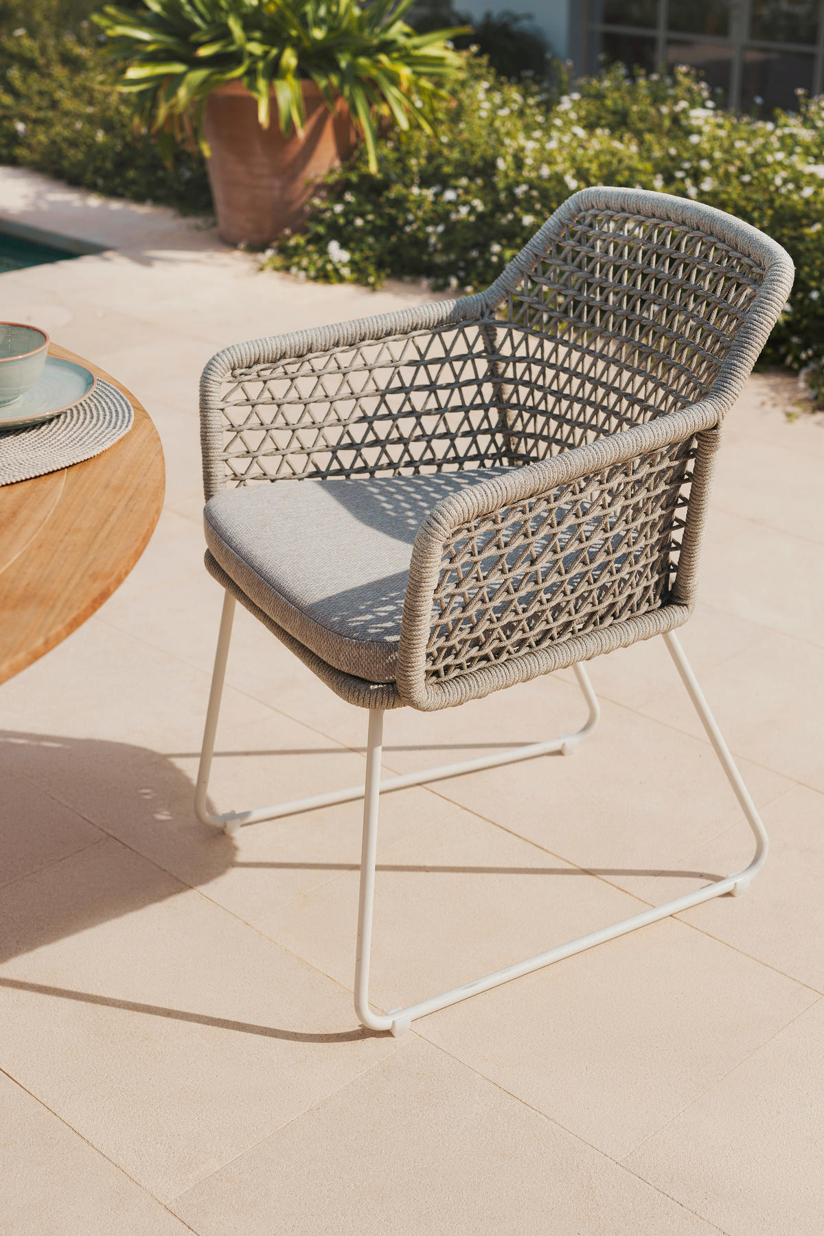 ARMLEHNSTUHL   Textilgeflecht  - Taupe/Weiss, Design, Textil/Metall (60/86/63cm)