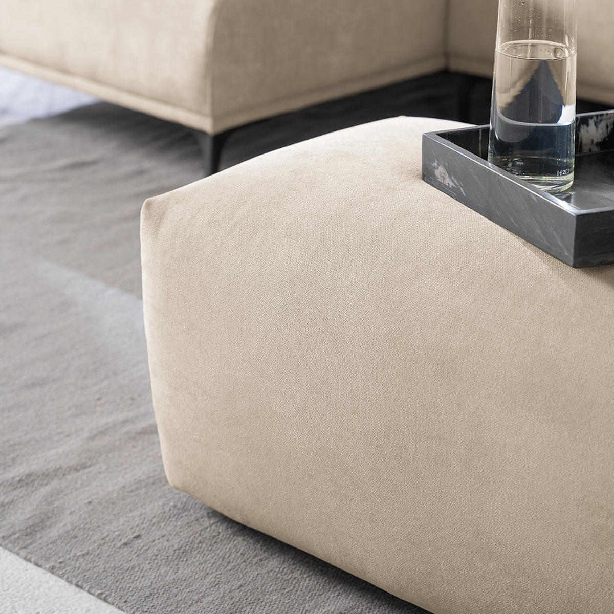HOCKER in Textil Taupe  - Taupe/Schwarz, MODERN, Kunststoff/Textil (102/41/52cm) - Trendmanufaktur