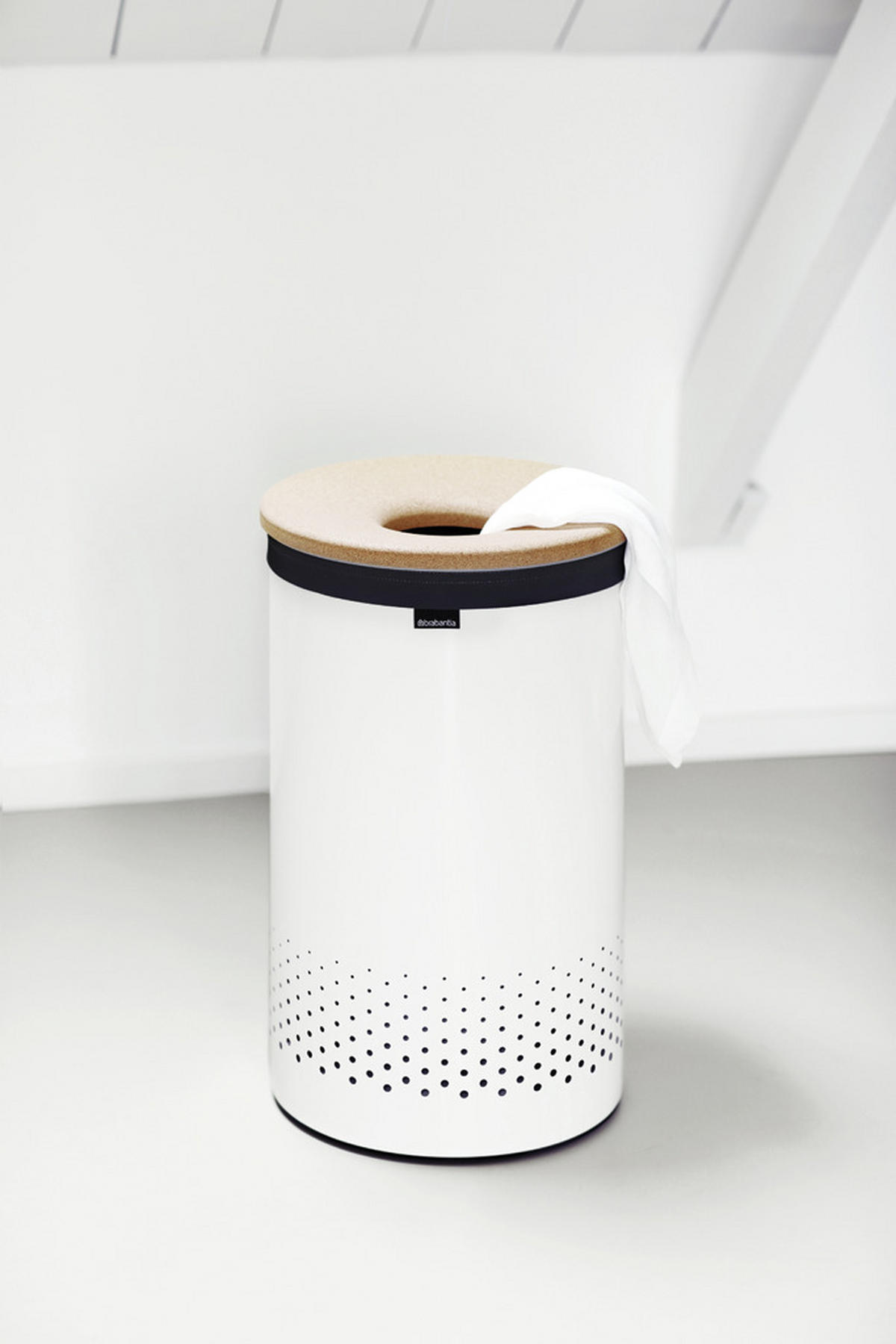 PRÁDELNÍ KOŠ - bílá, Design, kov/kompozitní dřevo (38/63,5/38cm) - Brabantia
