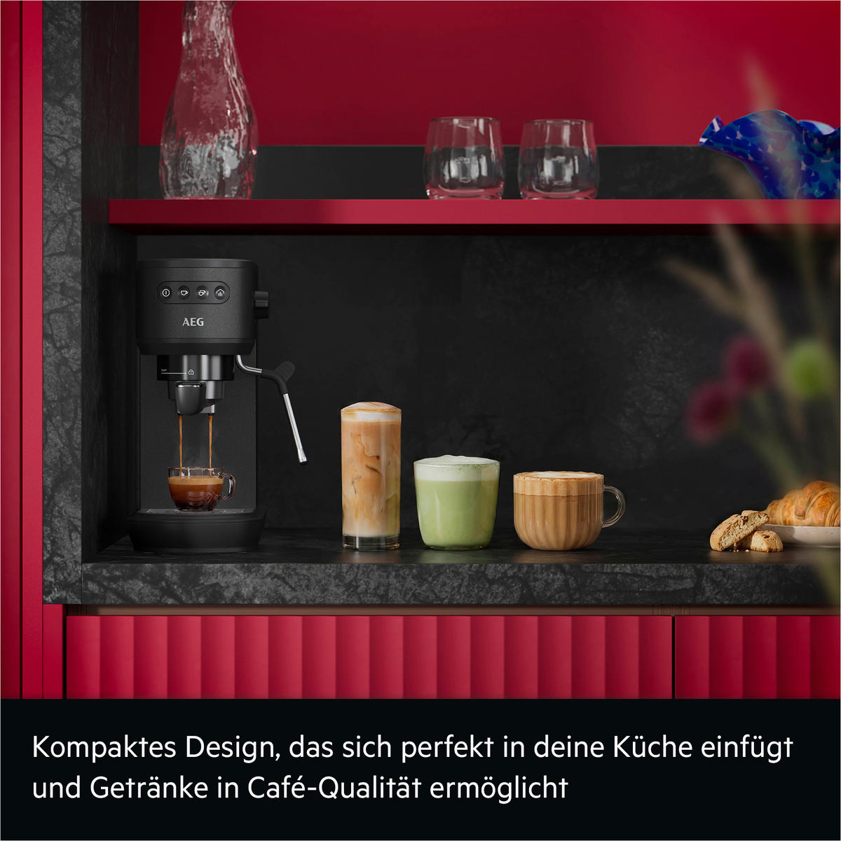 ESPRESSOMASCHINE Design Collection  - Schwarz, Basics, Metall (14,8/40,1/30,6cm) - AEG