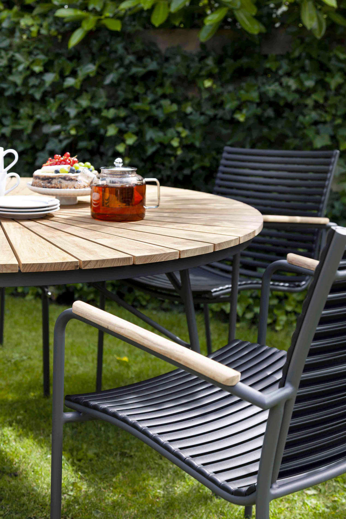 STAPELSTUHL Teakfarben, Schwarz, Anthrazit  - Anthrazit/Schwarz, KONVENTIONELL, Holz/Kunststoff (60/84/56cm) - Gardenson