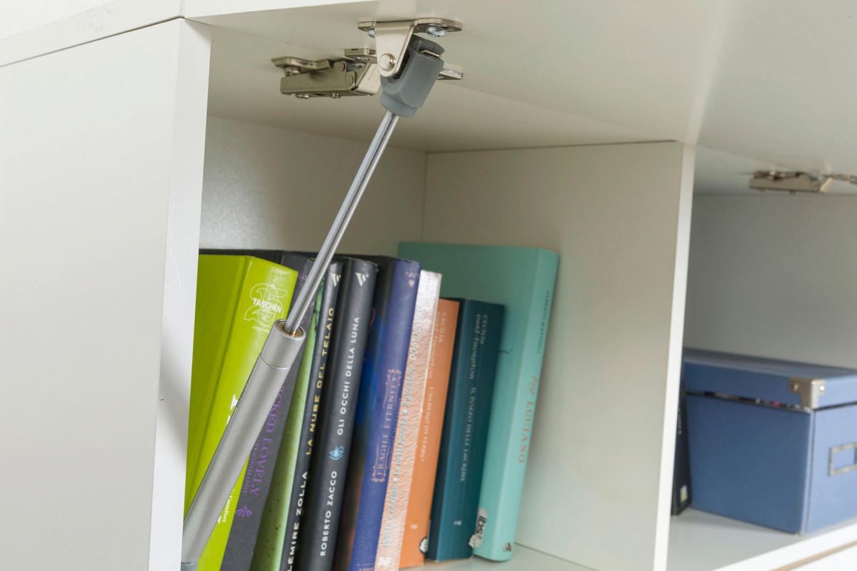 VISEČA NIZKA OMARICA 123/54,5/54,5 cm  - Design, leseni material (123/54,5/54,5cm) - Carryhome