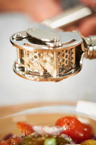 KNOBLAUCHPRESSE  - Edelstahlfarben, Basics, Metall (20cm) - Rösle