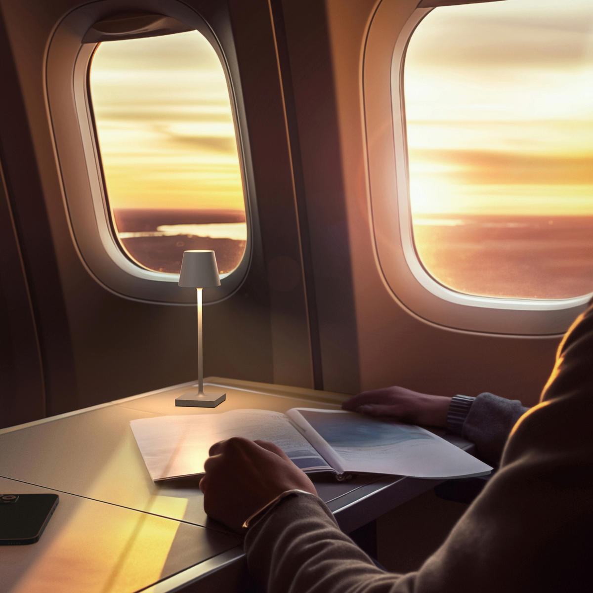 AKKU-TISCHLEUCHTE Nuindie 5,6/5,6/21 cm   - Hellgrau, Basics, Metall (5,6/5,6/21cm)