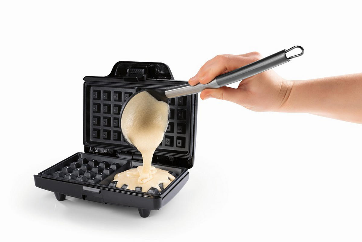 WAFFELEISEN GOURMETmaxx  - Schwarz, Basics, Kunststoff/Metall (22/17,8/8cm) - GOURMETMAXX